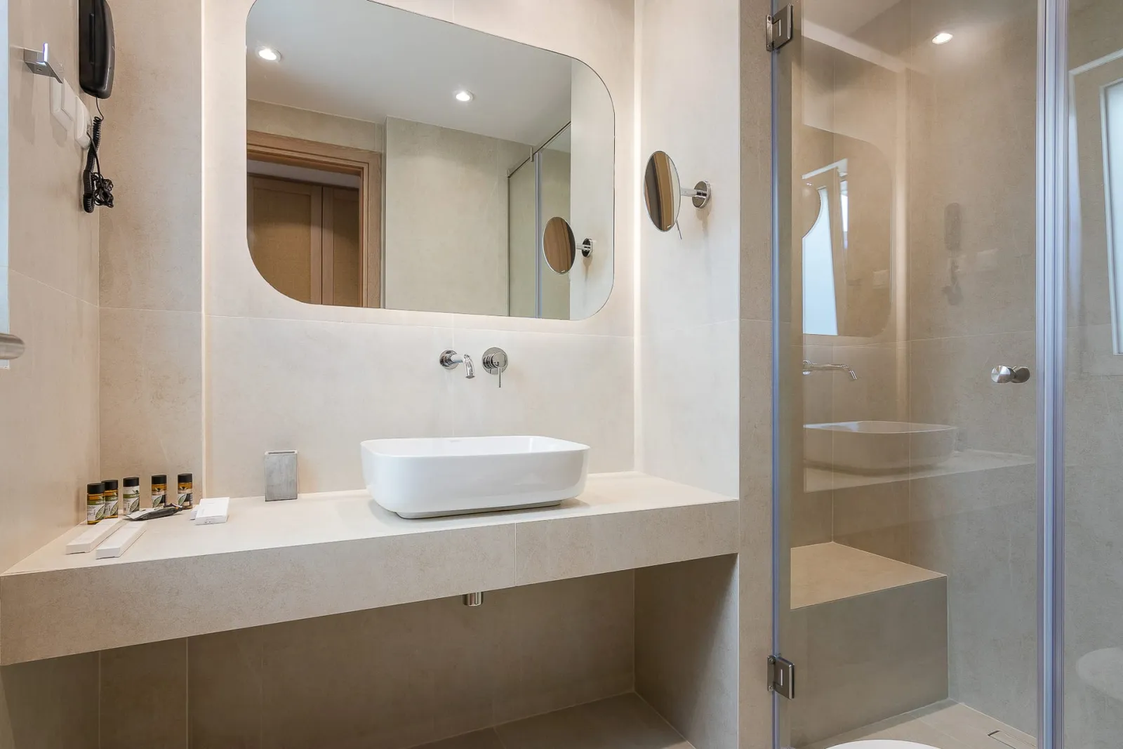 Deluxe Double or Twin Room with Sea View