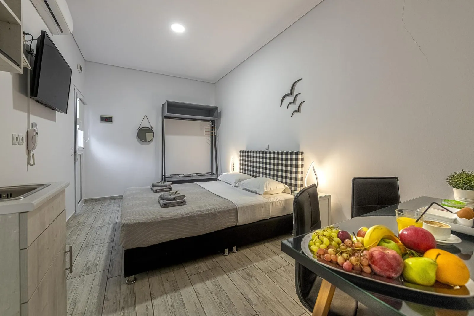 Deluxe Double Room with Jetted Shower