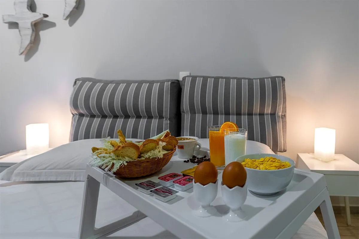 Deluxe Triple Room with Jetted Shower