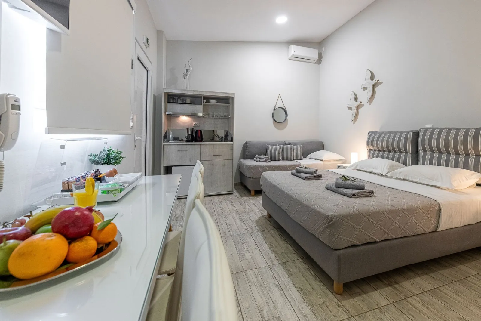 Deluxe Triple Room with Jetted Shower