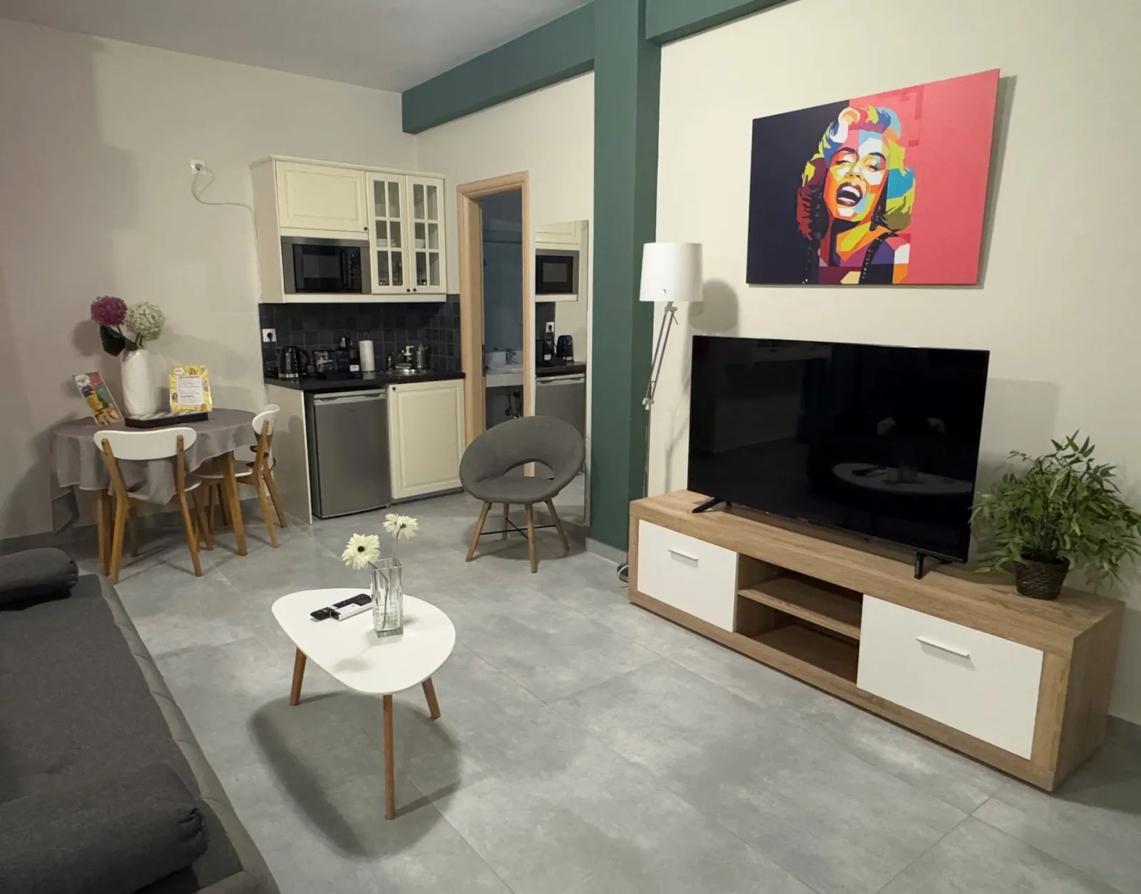 Family Studio Suite 4th Floor