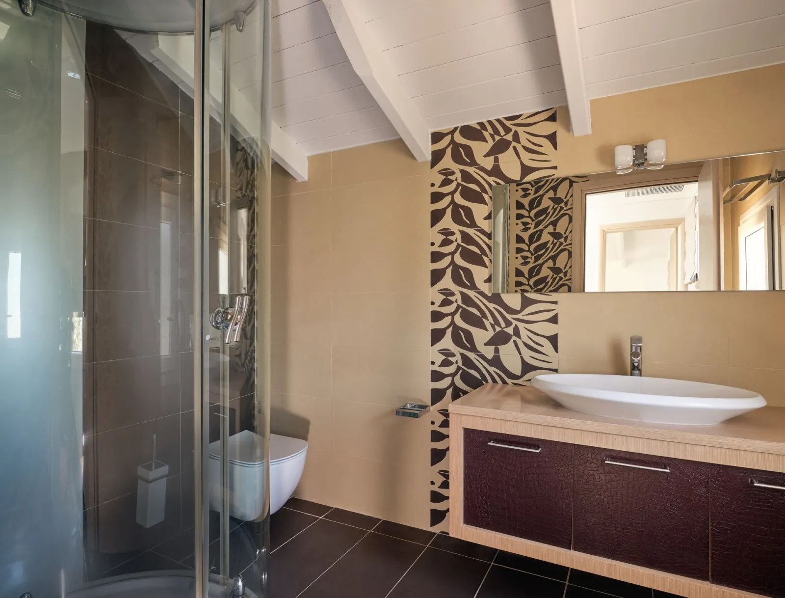 Loft Suite Pool View(Top Floor)
