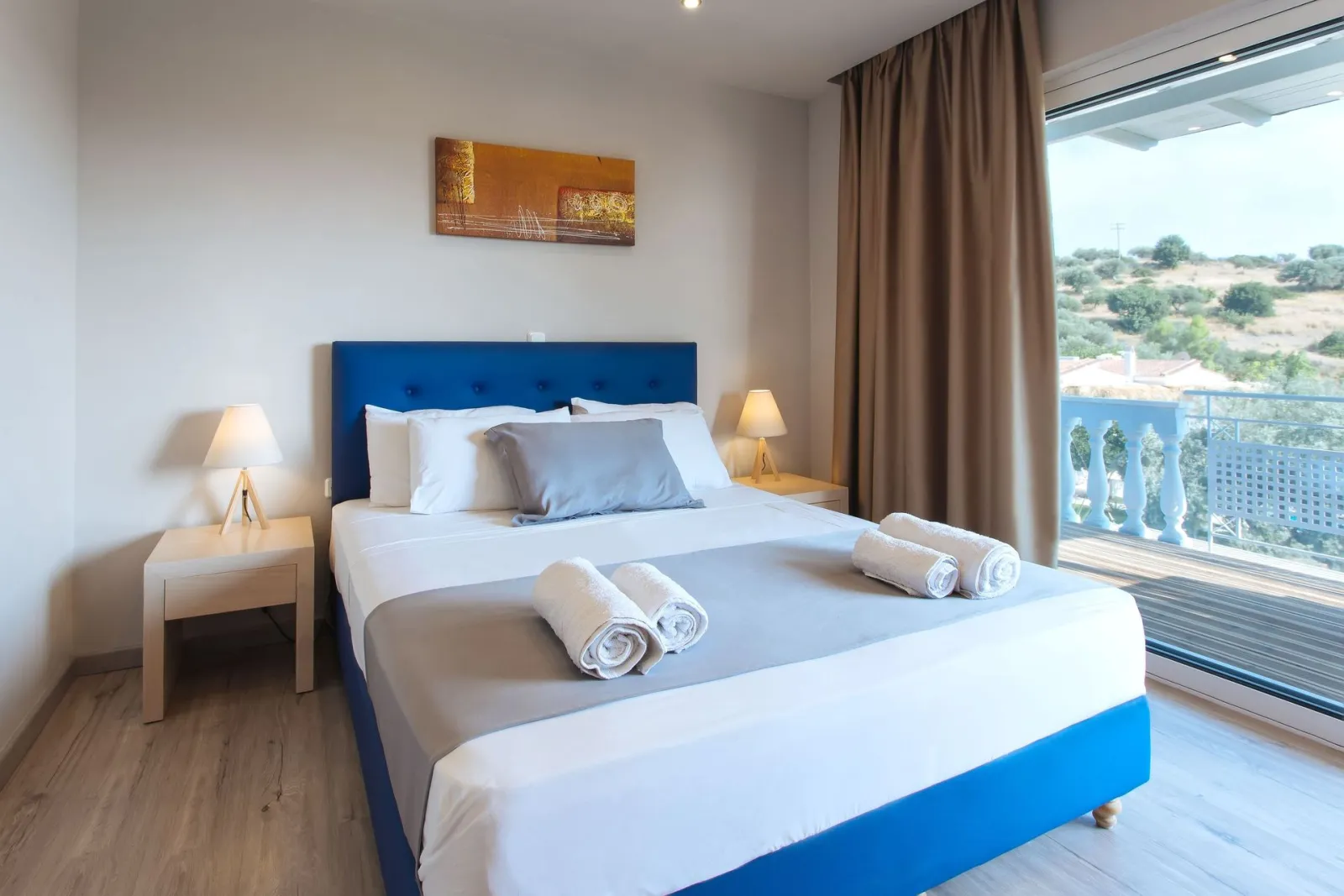 Deluxe Quadruple Apartment with Sea View
