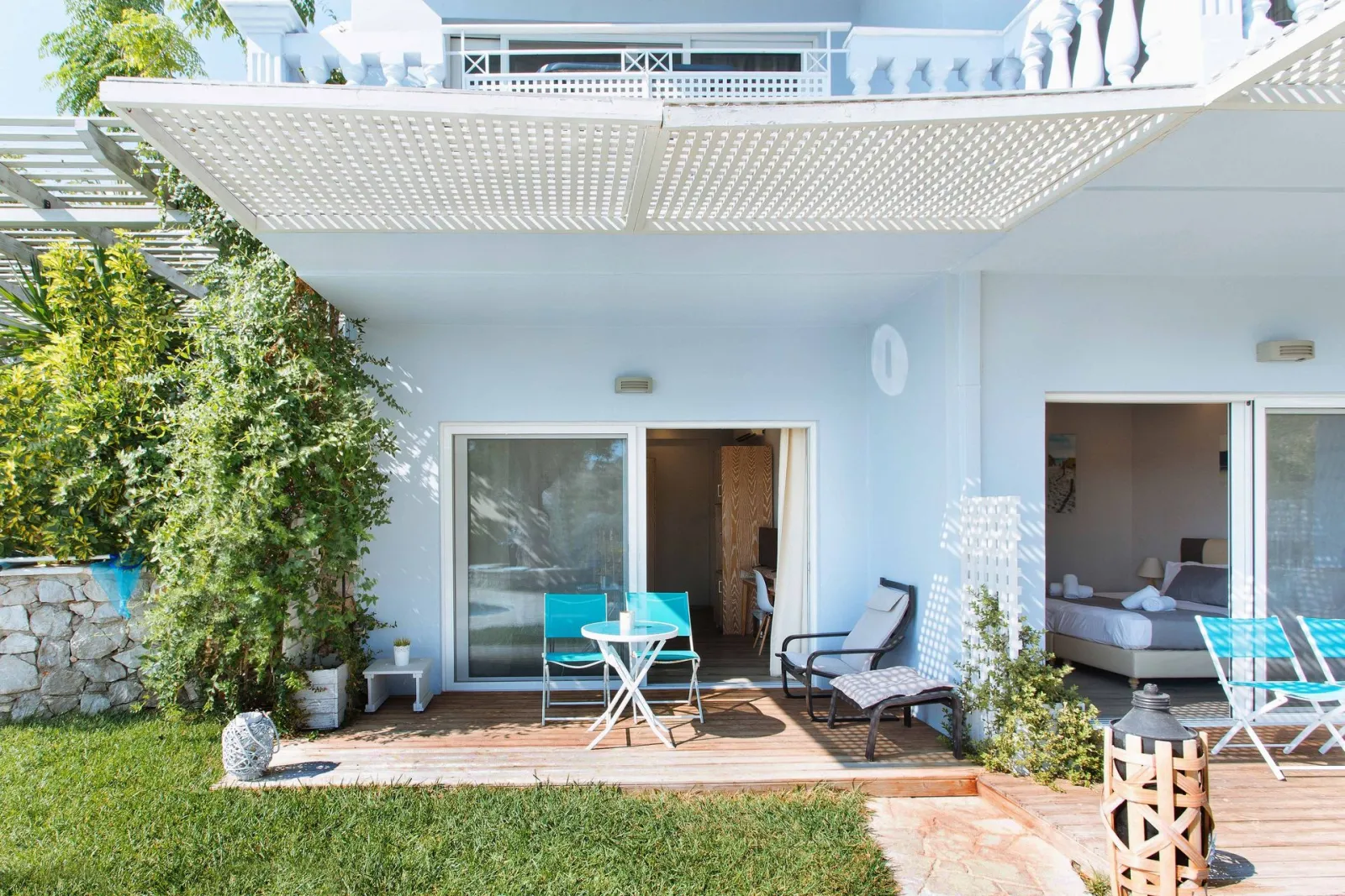 Junior Premium Suite with Pool View [adults only]