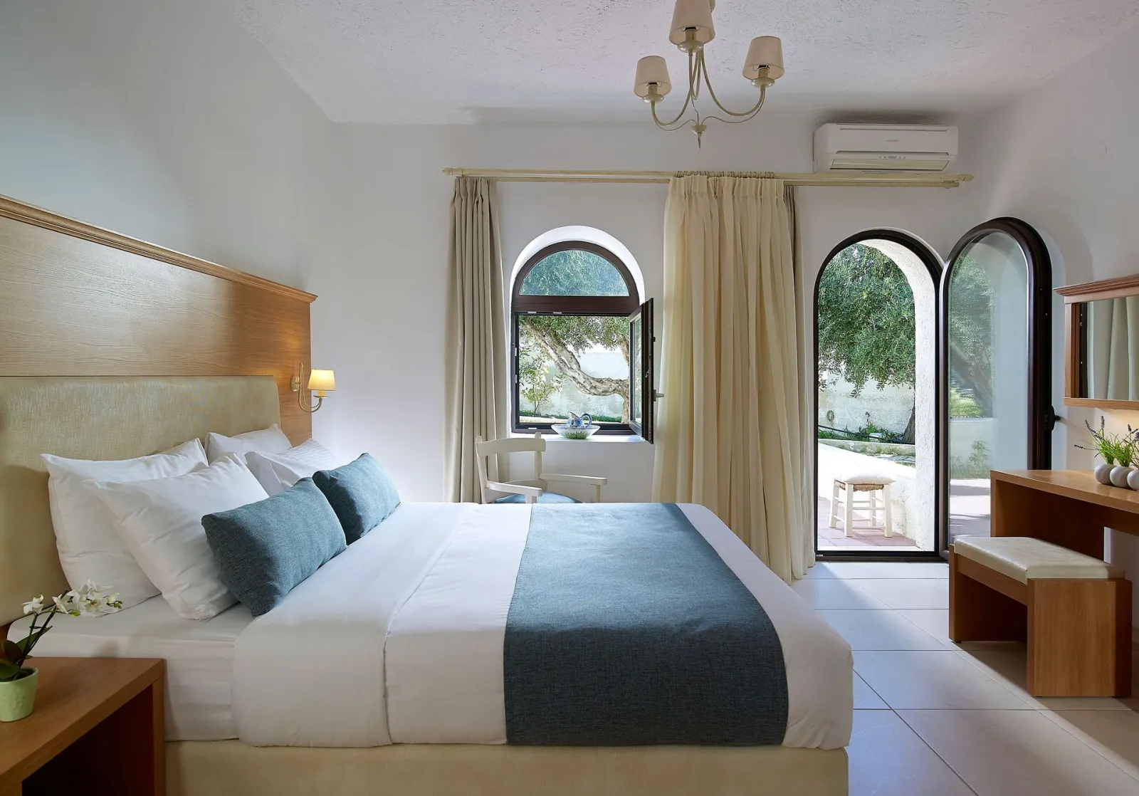 Triple Room with Garden View