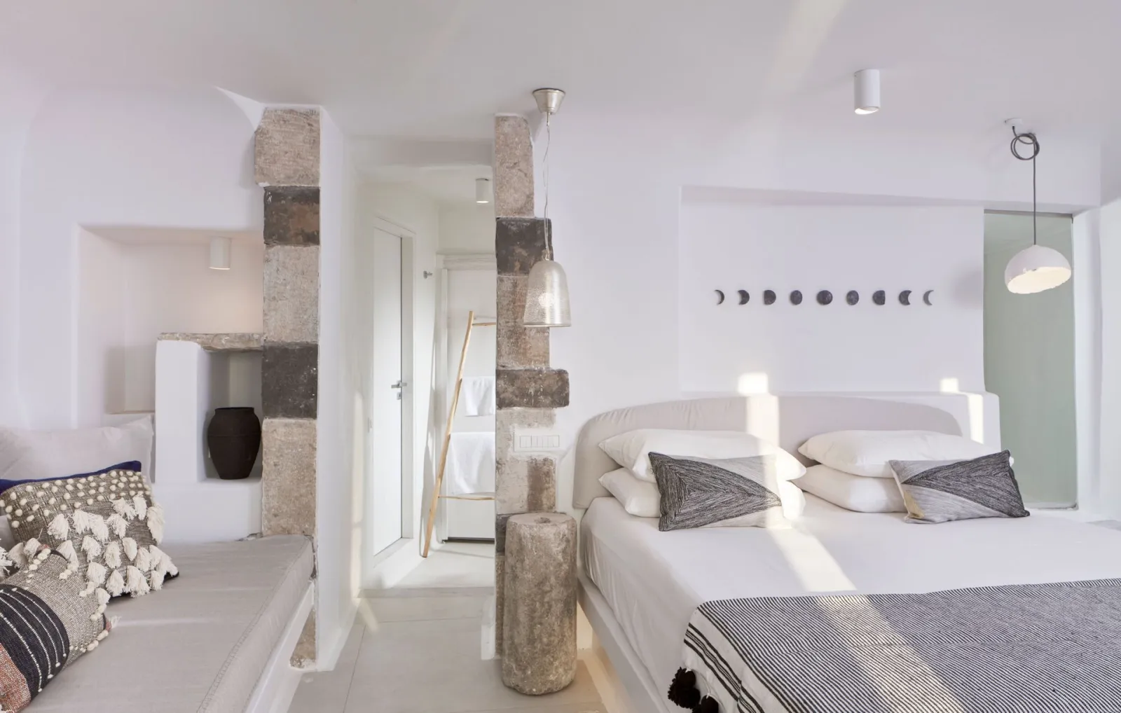 Cave Suite