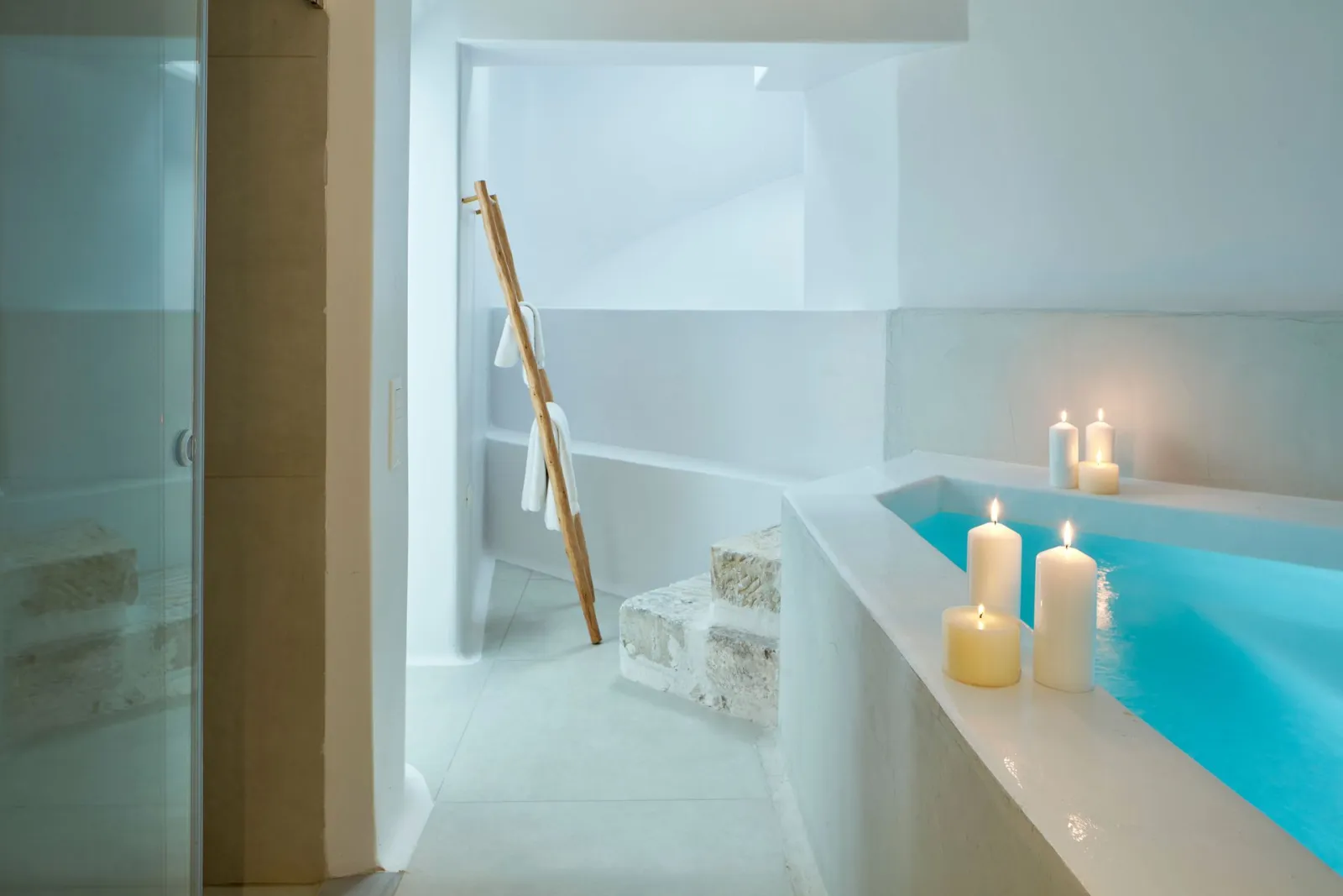 Grand Honeymoon Suite