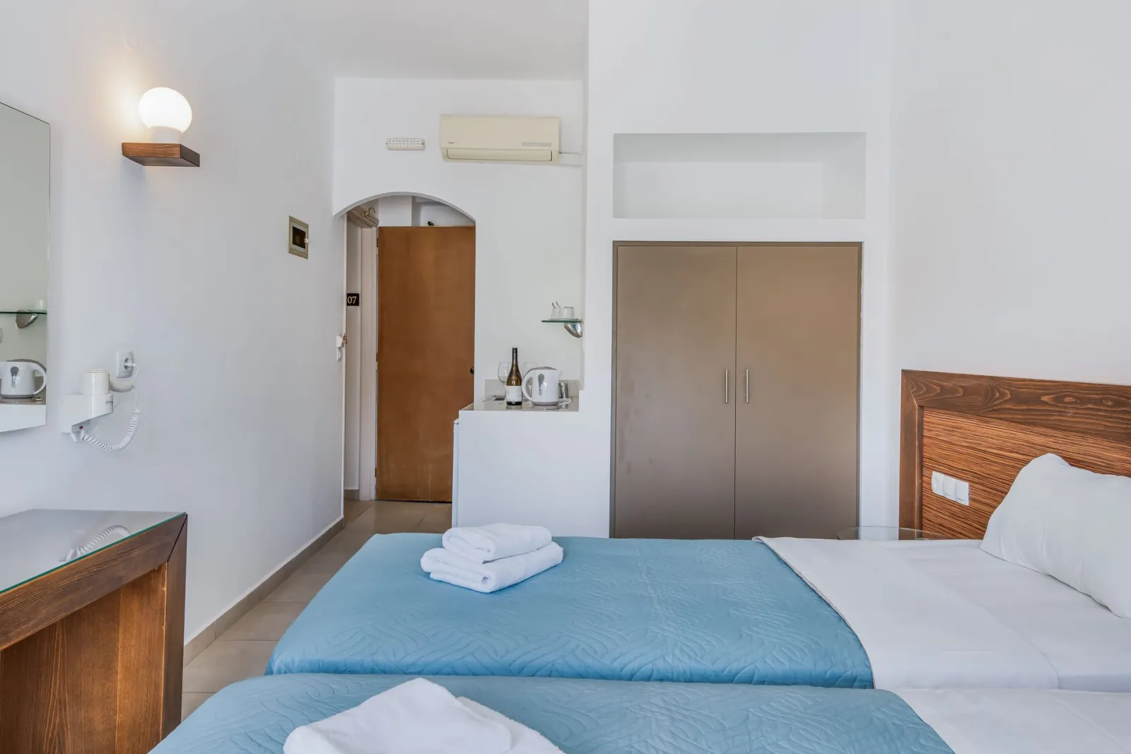 Standard Twin / Double Room | Partial Sea View [15 m²]