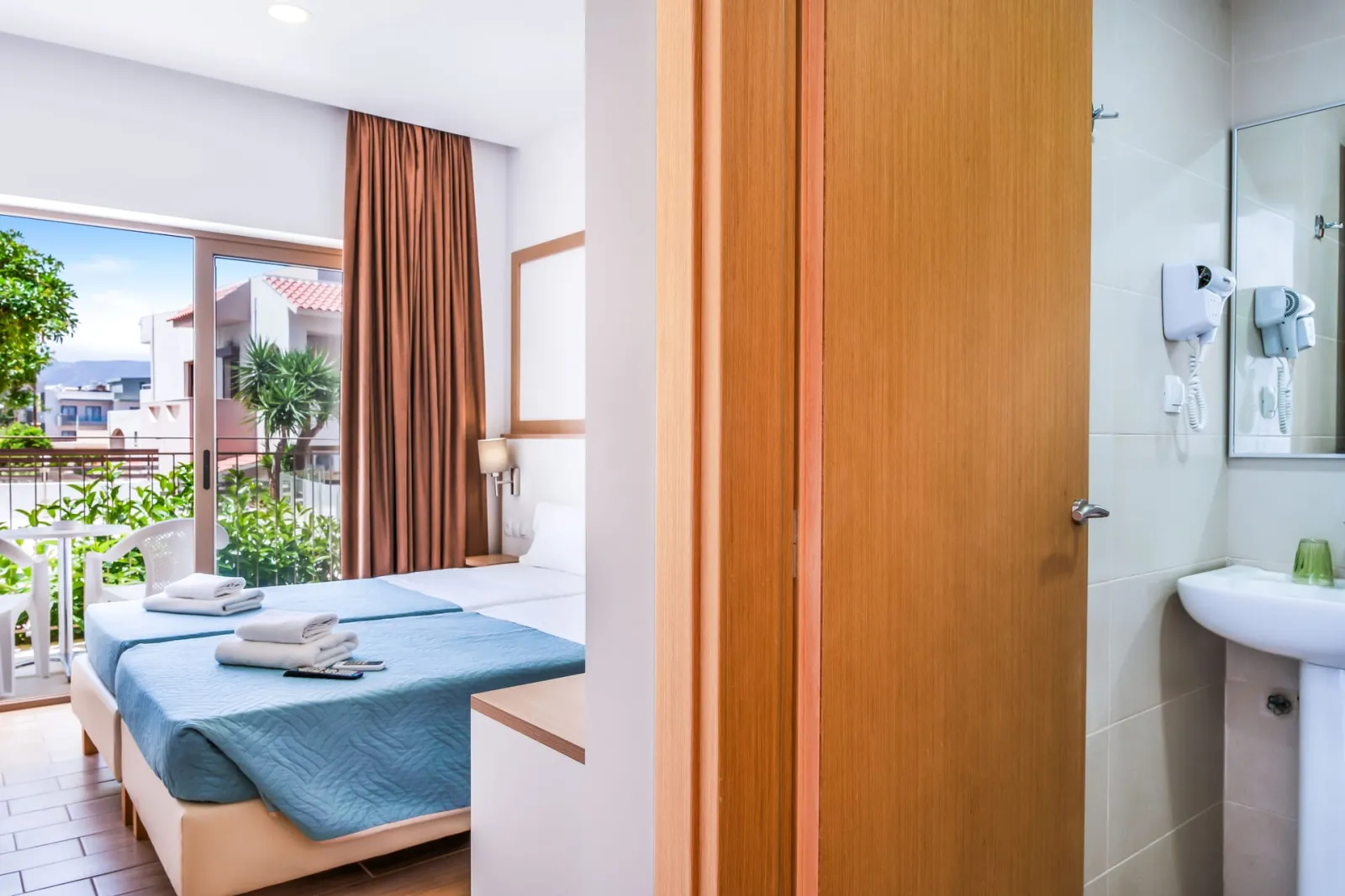 Superior Twin / Double Room | Garden or Pool View [18 m²]