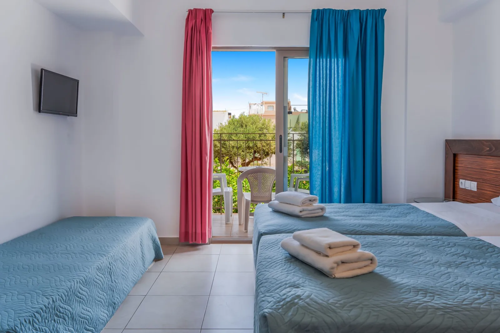 Standard Triple Room | Garden or Pool View [18 m²]