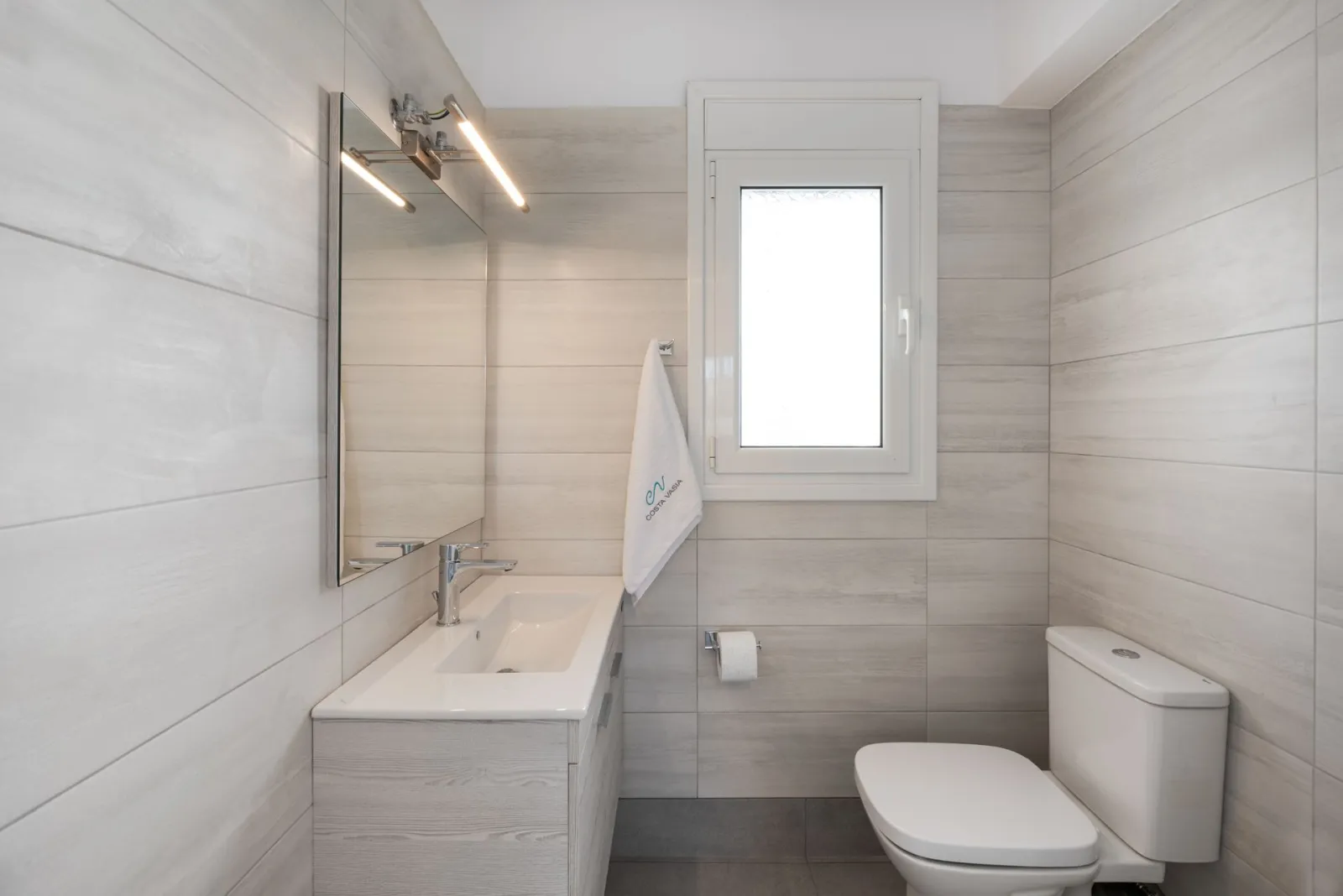 Diolkos - Standard Beachfront Apartment
