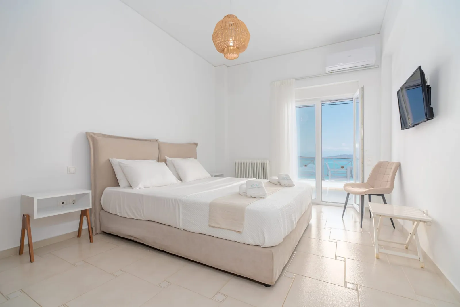 Pinta - Luxury Sea View Suite