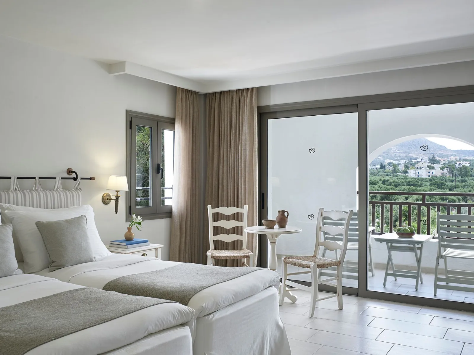 Garden/Mountain View Room