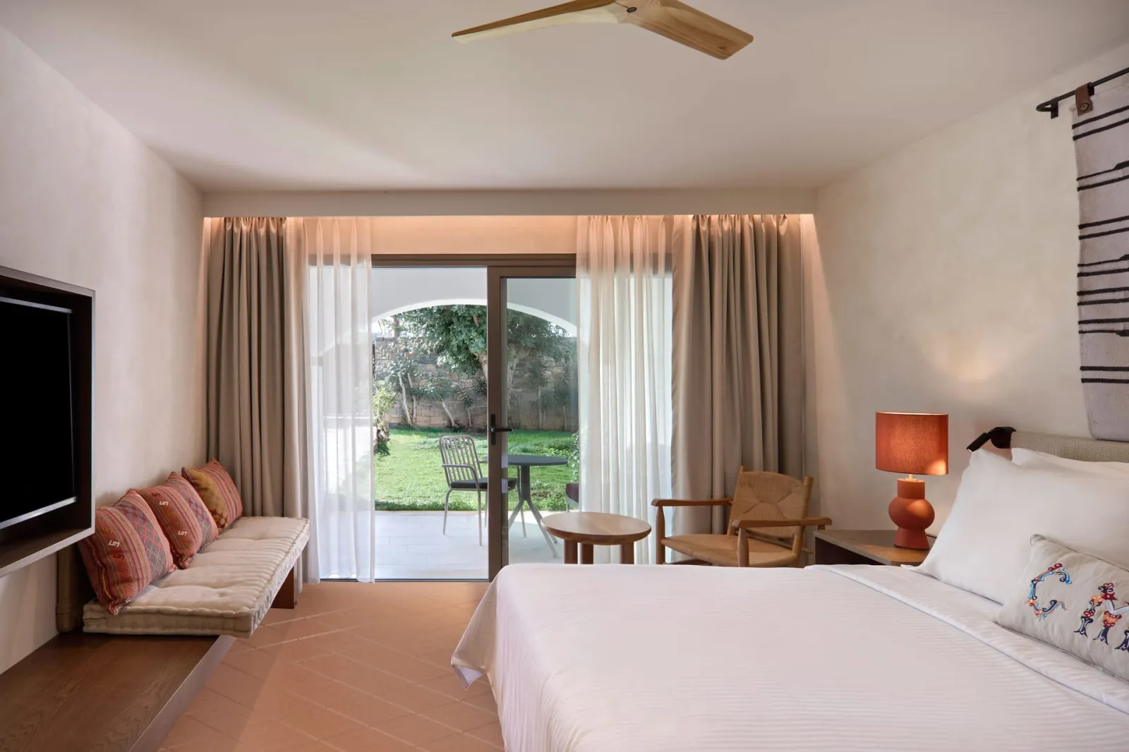 Exclusive Adult Garden/Mountain View Room (Aged 16+ | Renovated)