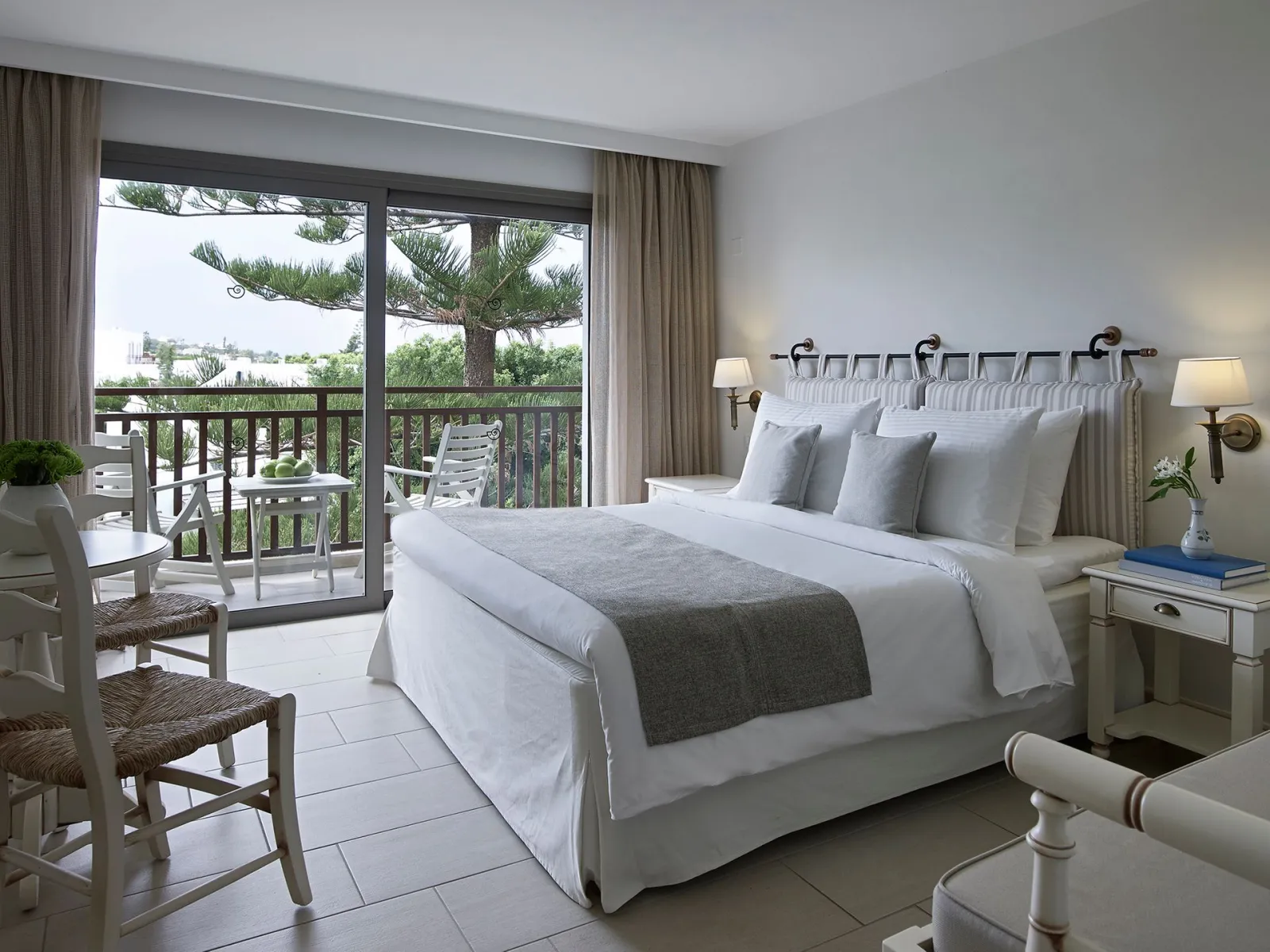 Family One-Bedroom Room