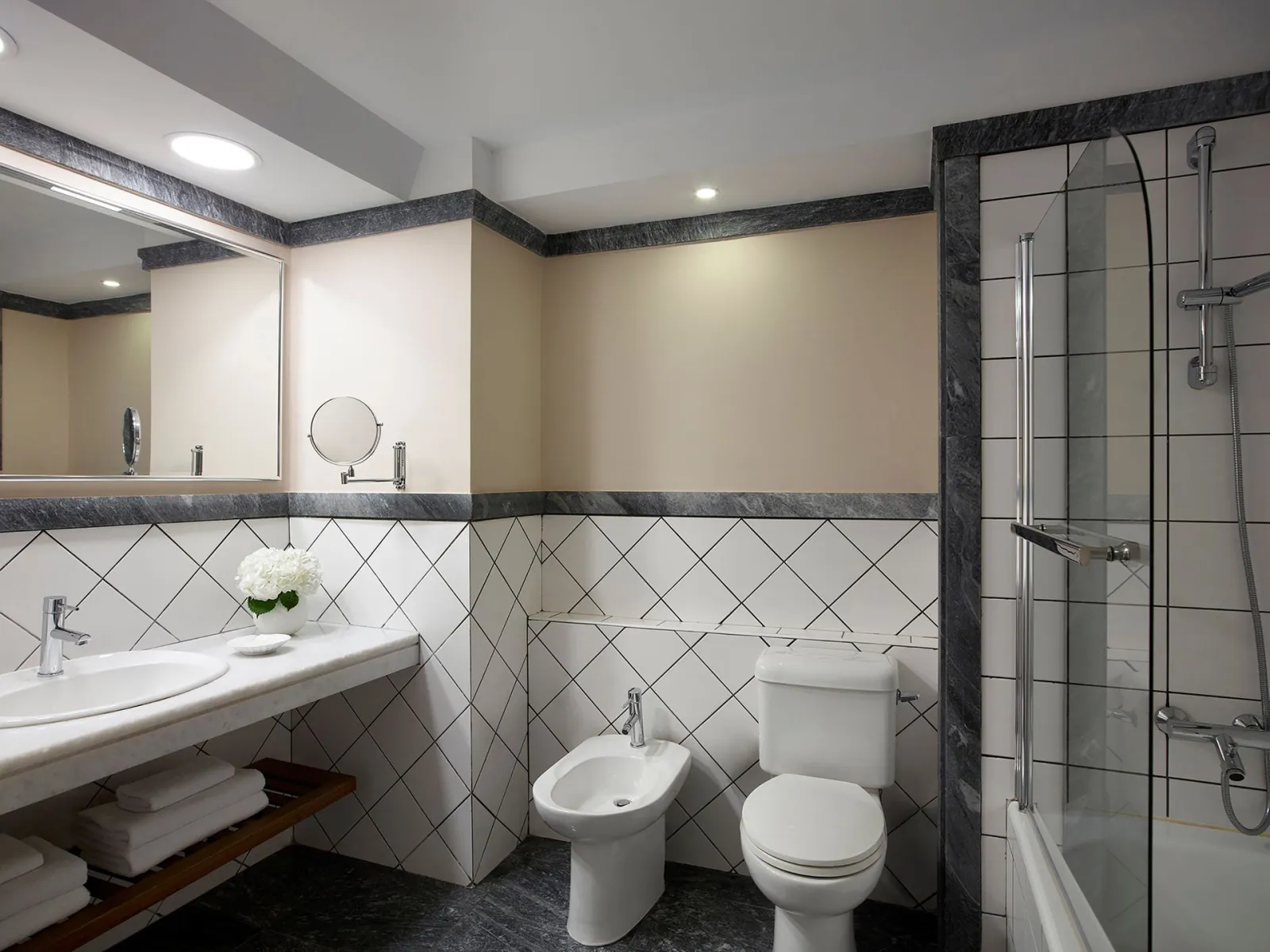 Family Open Plan Room