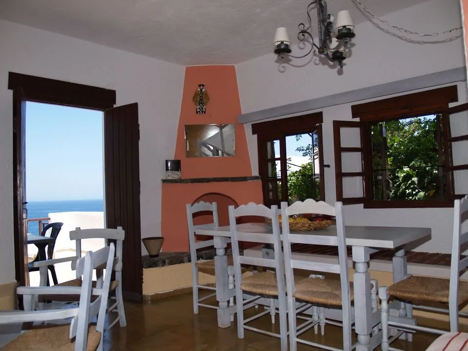 One-Bedroom Apartment Sea View