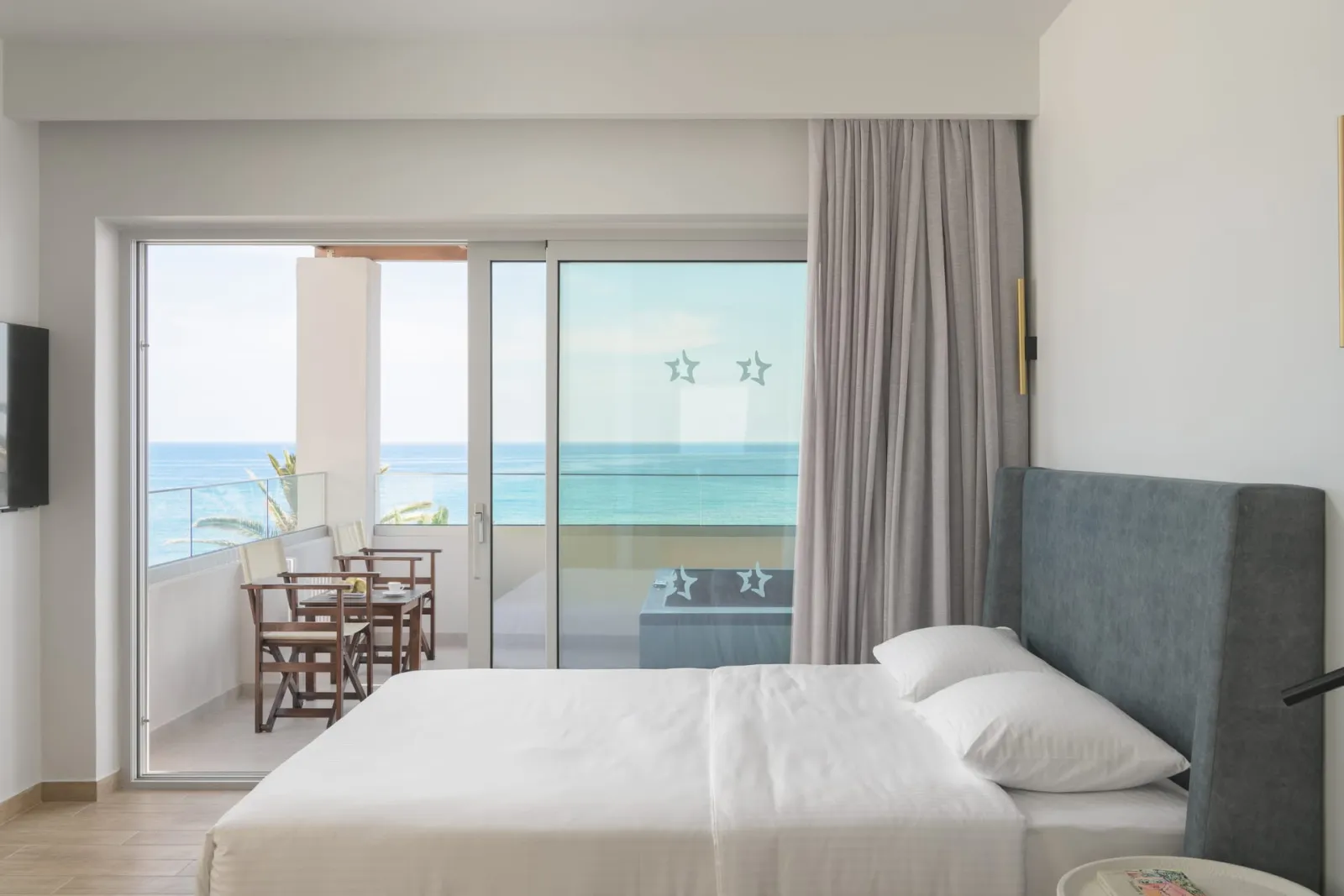 Suite with Sea View and Jacuzzi
