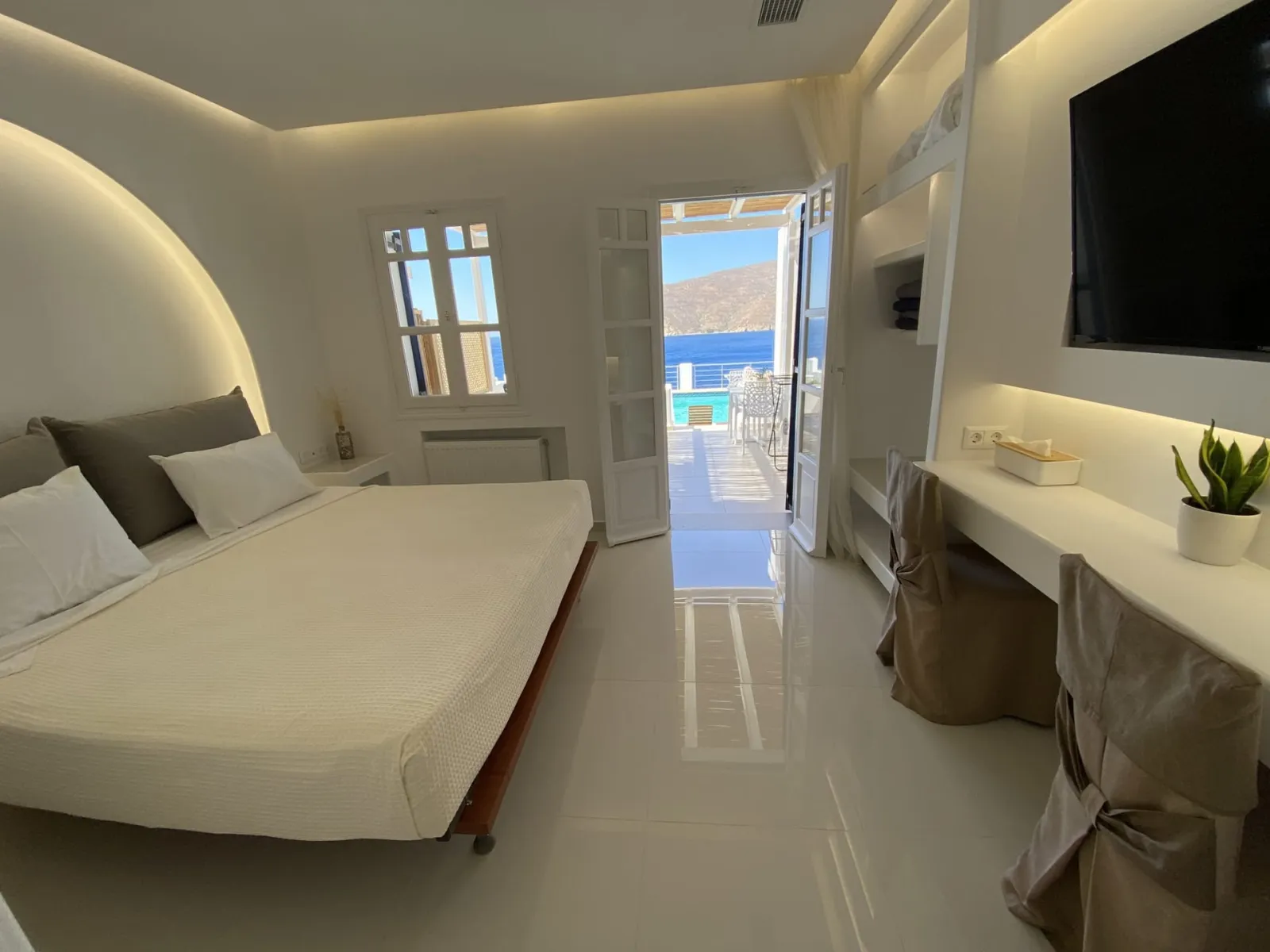 Quadruple Room Sea & Pool View - Pool Level