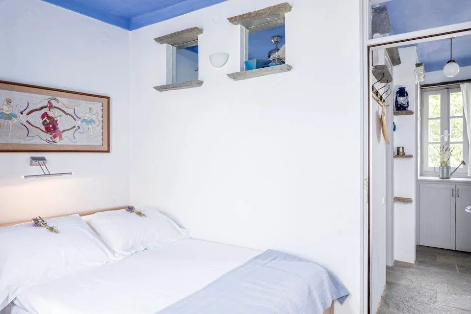 Olde Distillery (3-Bedrooms House)