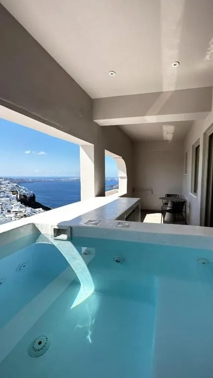 Deluxe side sea view suite with outdoor hot tub No 2