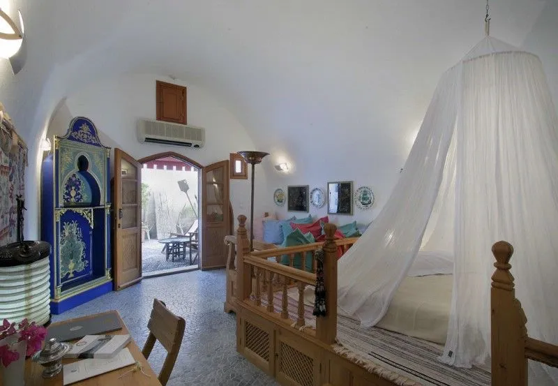 Honeymoon Suite