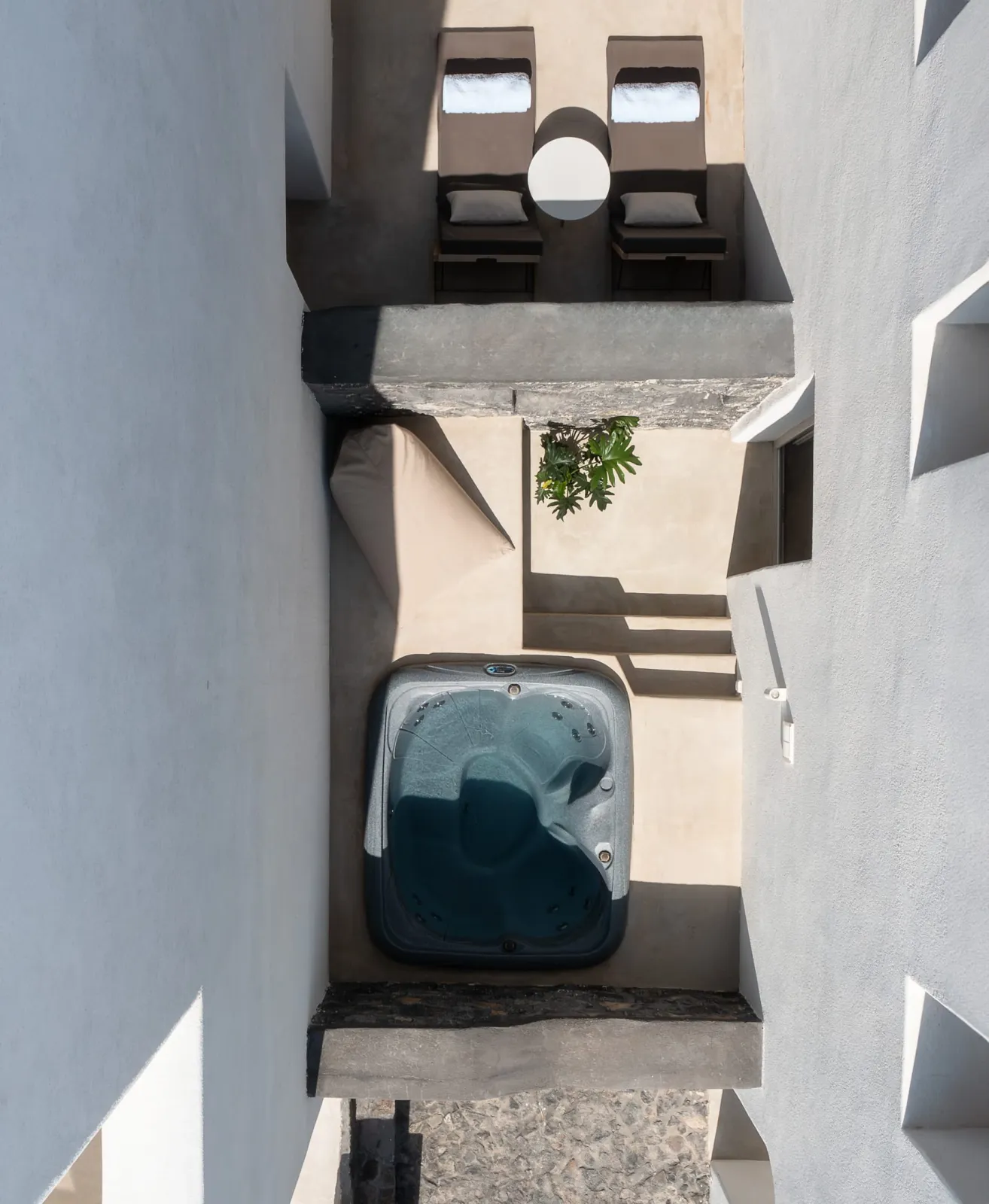 Deluxe Suite with Sea View and Outdoor Hot tub