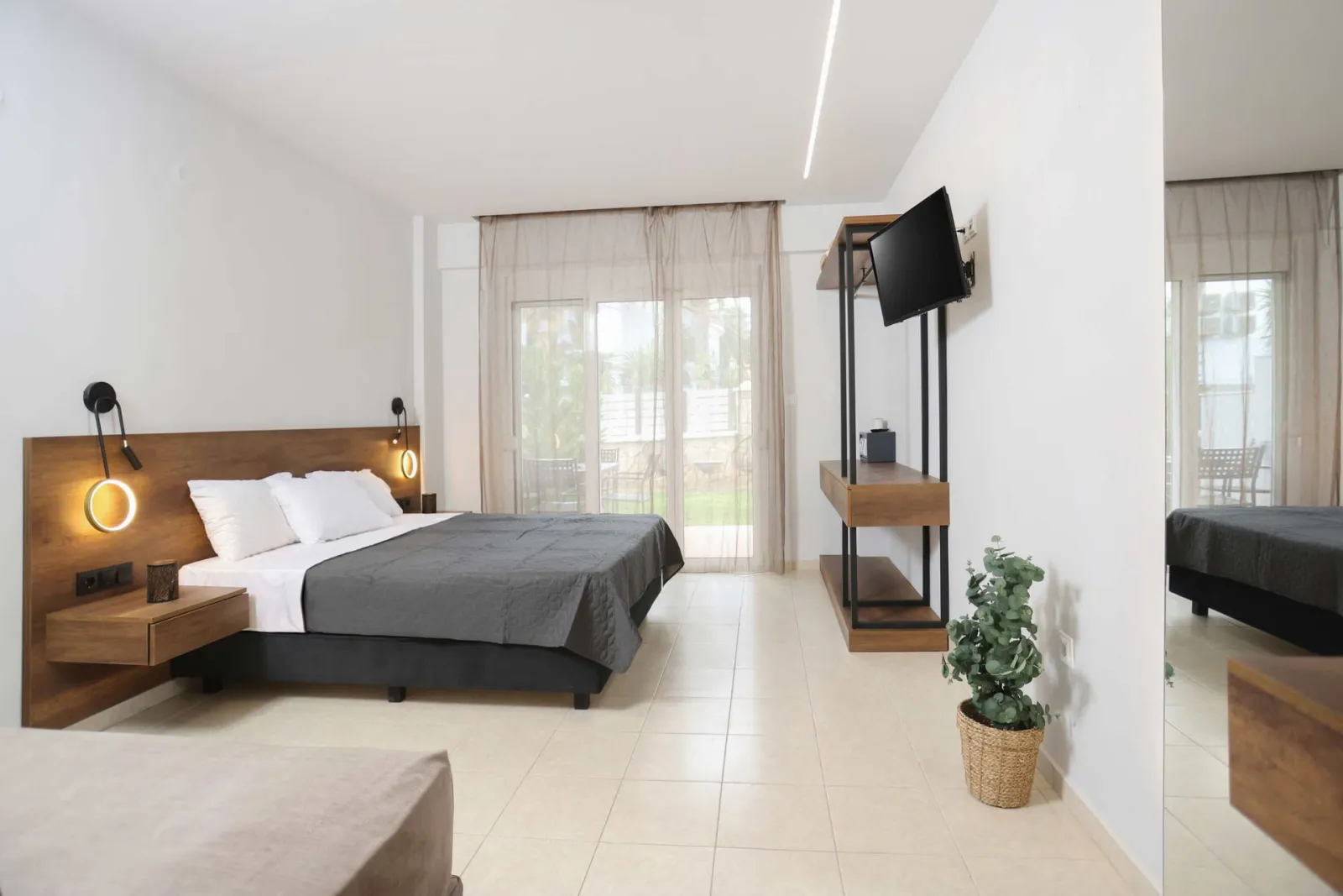 Comfort Studio with Terrace