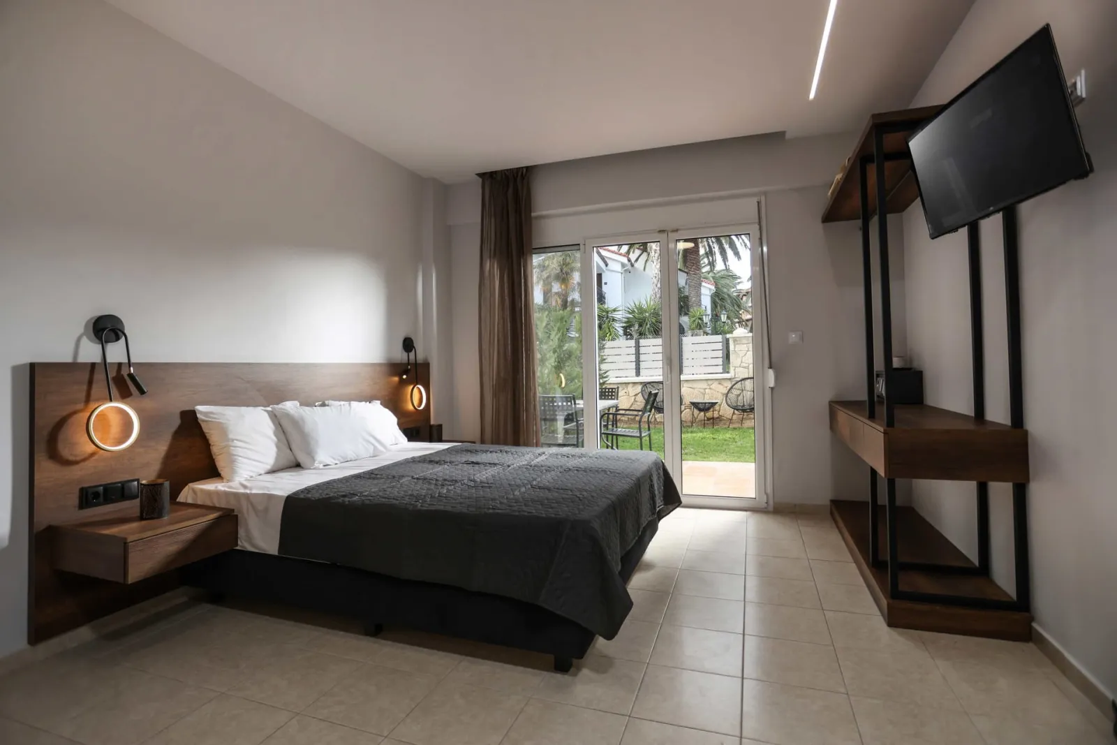 Comfort Studio with Terrace