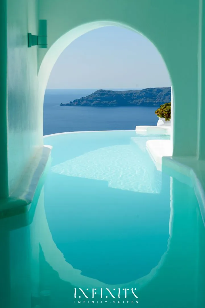 Honeymoon Pool Suite - Private Caldera Sea Sunset view