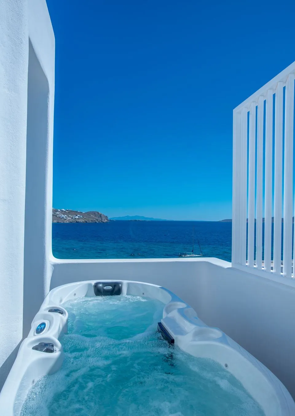 Signature Suite Sea View with Outdoor Jacuzzi