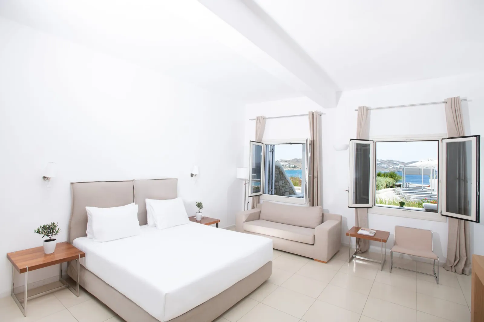 Deluxe Suite Sea View With Outdoor Jacuzzi