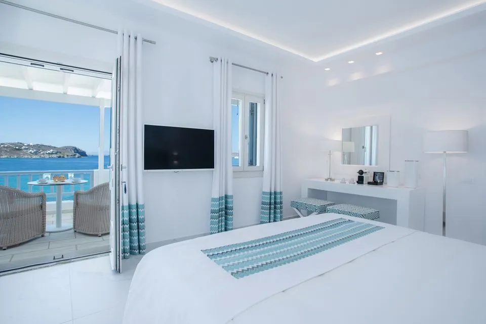 Grand Suite Sea View with Outdoor Jacuzzi
