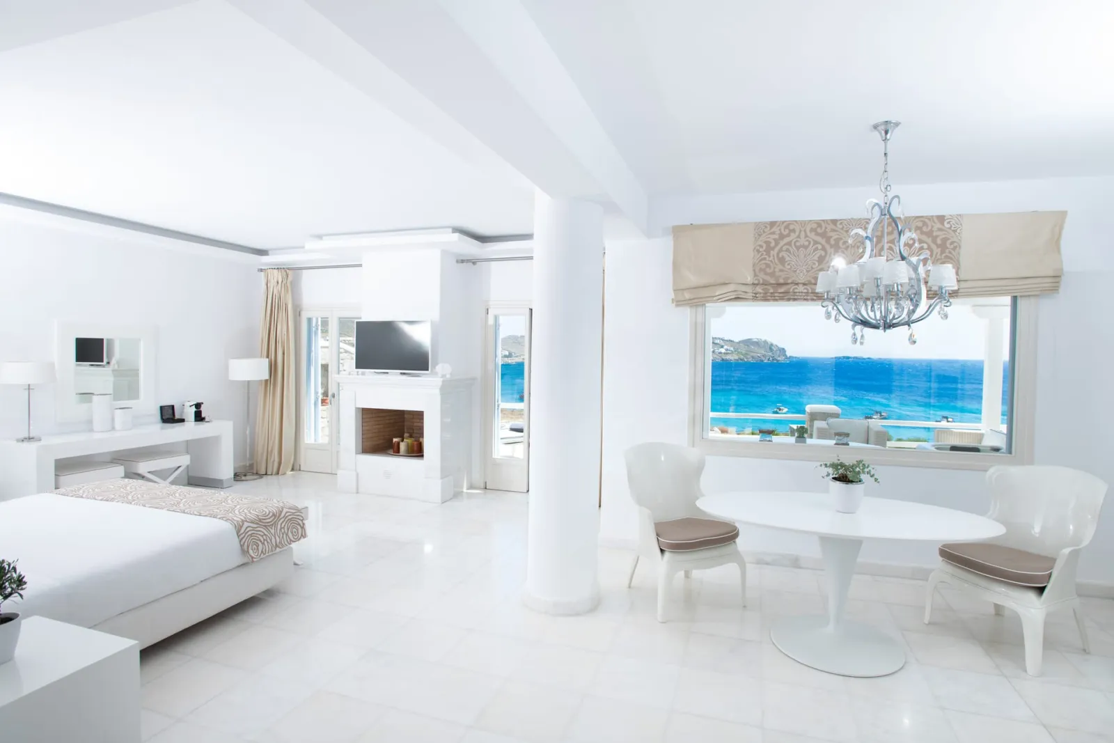 Grand Suite Sea View with Outdoor Jacuzzi