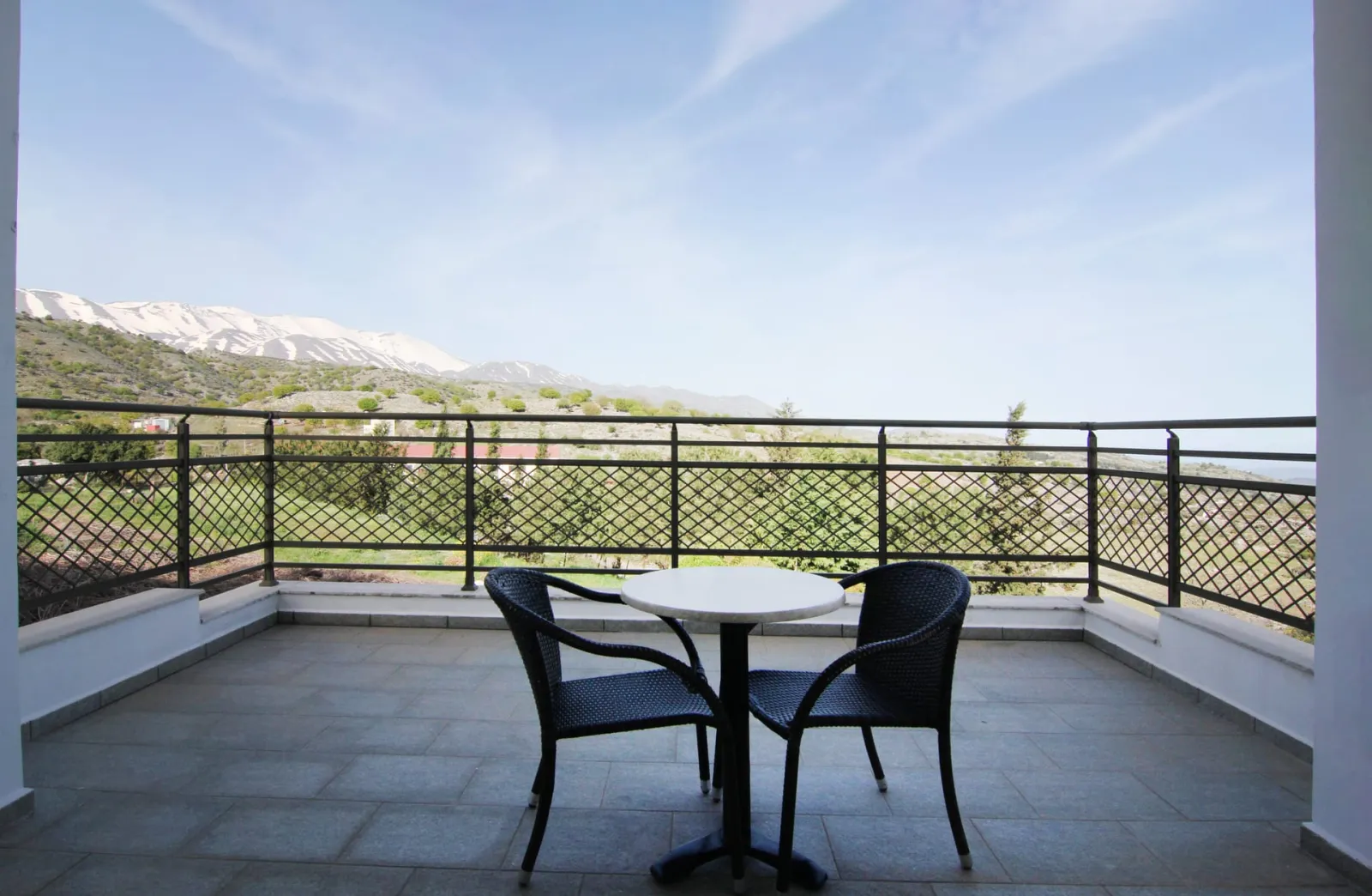 Executive Suite with Mountain View