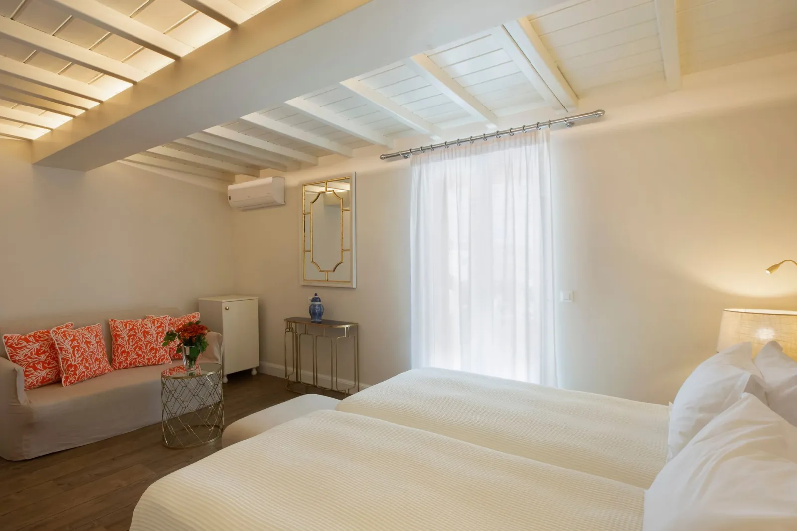 Standard Twin Room with Extra Sofa Bed