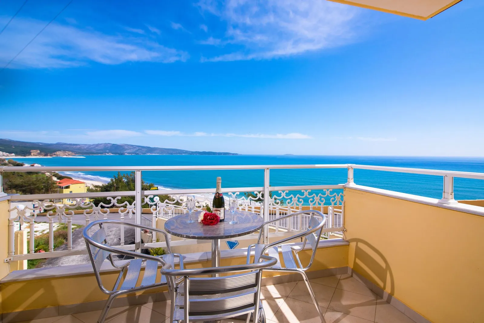 Standard Triple Room with Sea View
