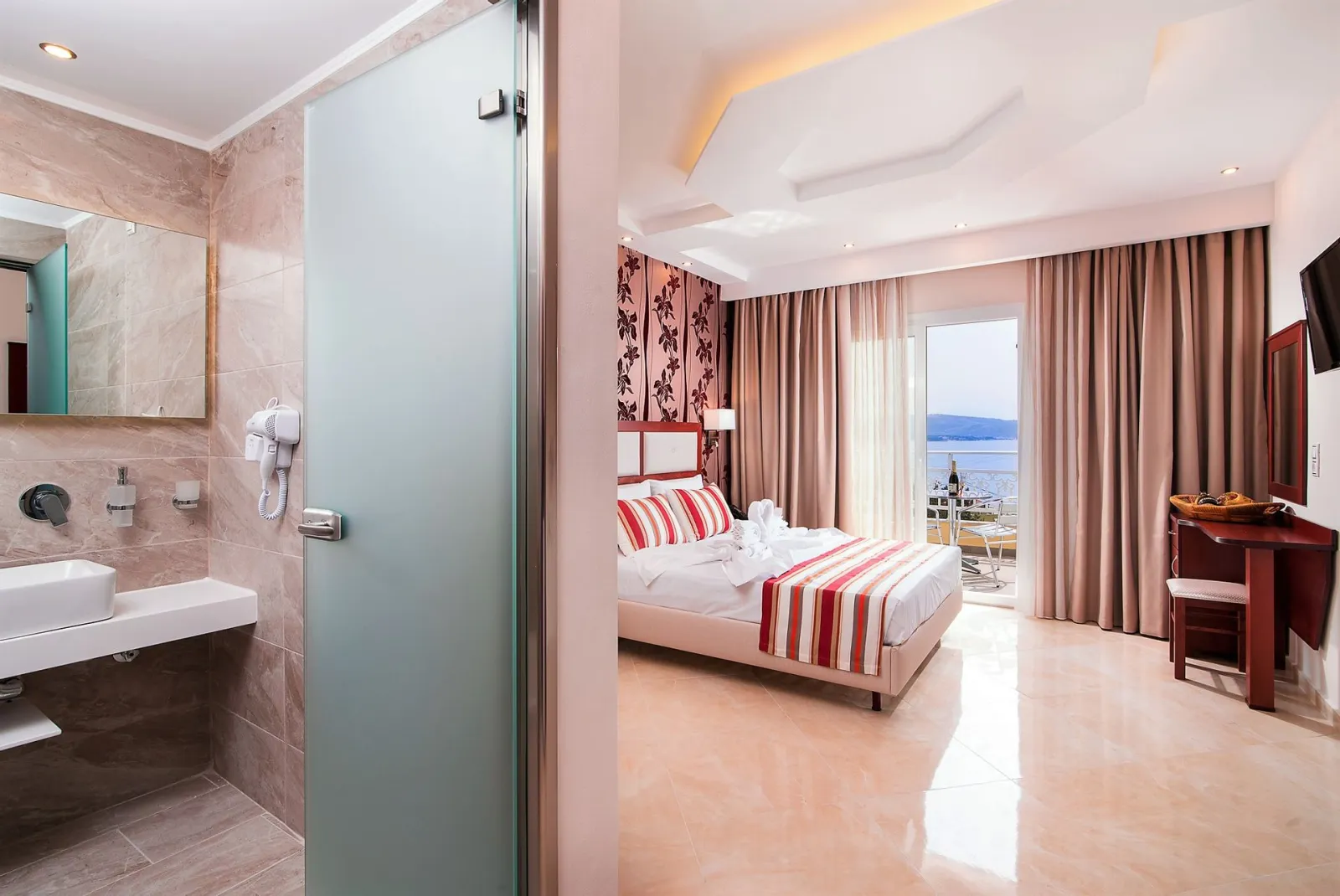 Deluxe Double Room with Sea View