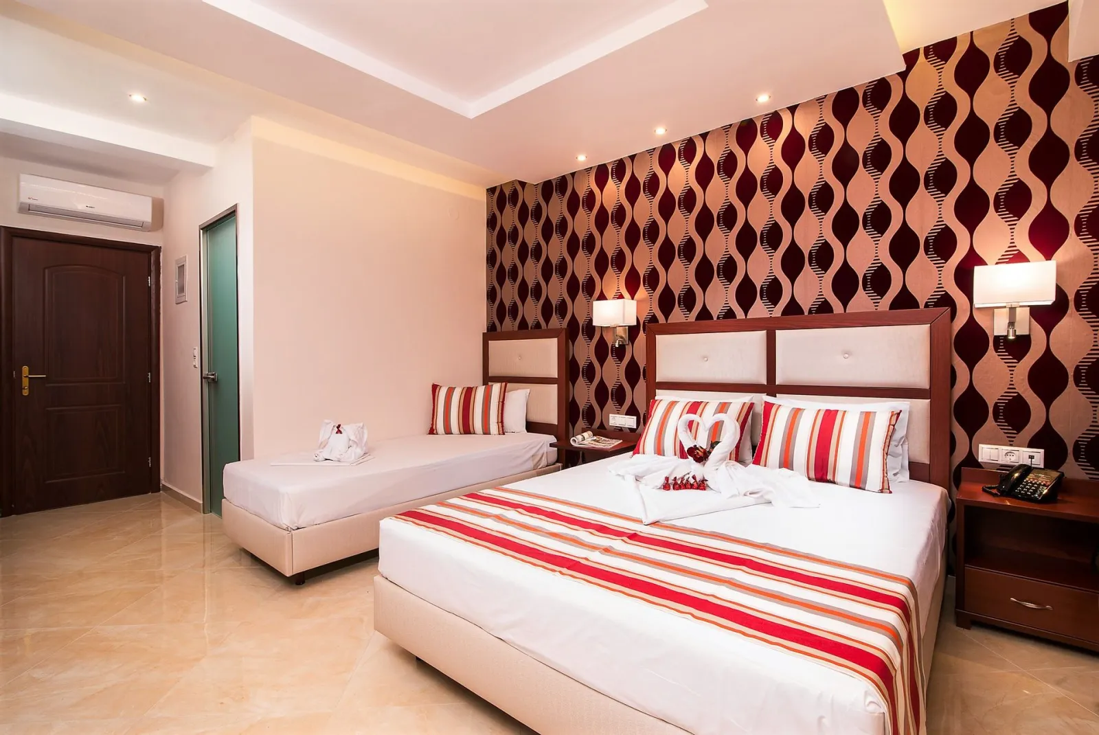 Deluxe Triple Room with Sea View