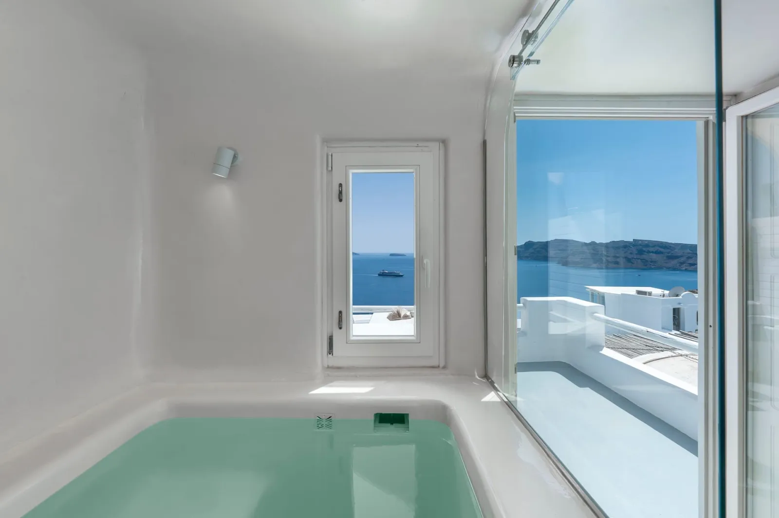 Moonstone Deluxe Suite