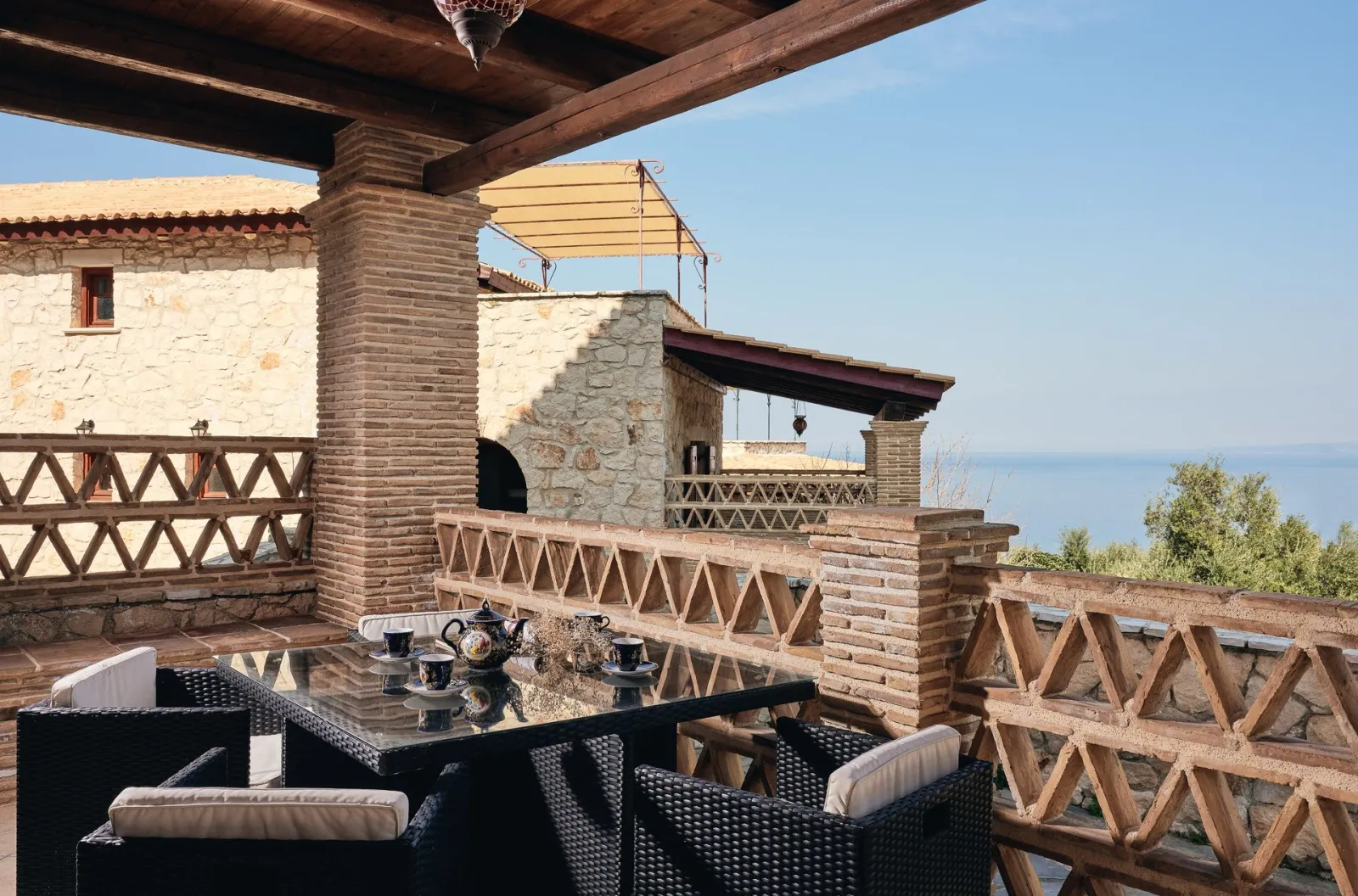 Two Bedrooms Suite with Sea View