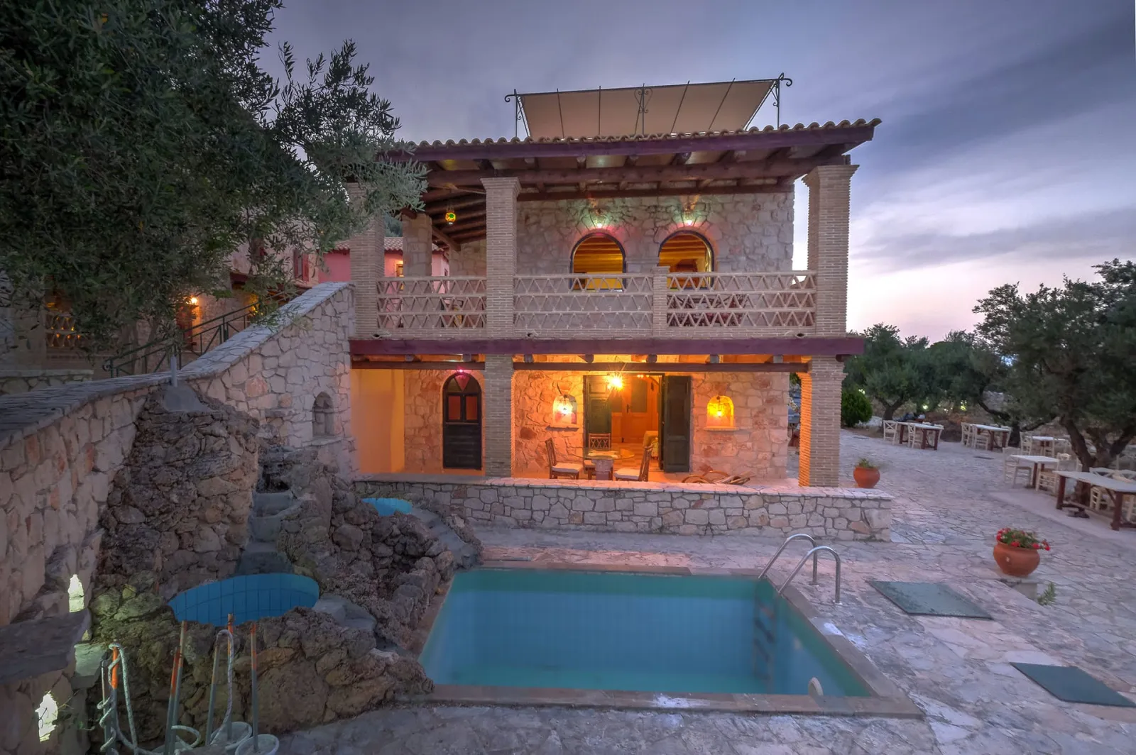 Two Bedrooms Suite with Side Sea View &amp; Private Pool