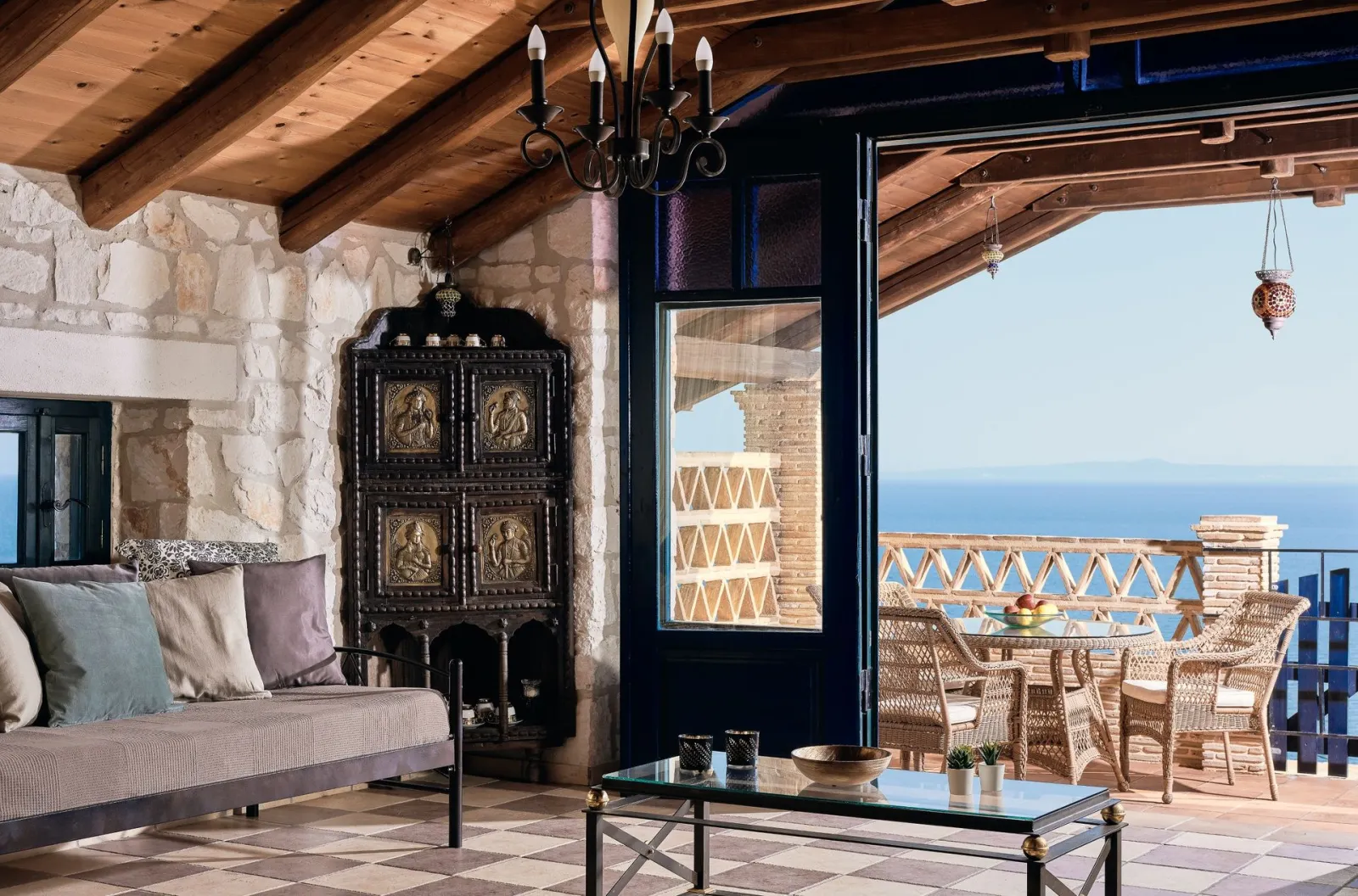 Two Bedrooms Deluxe Suite with Sea View