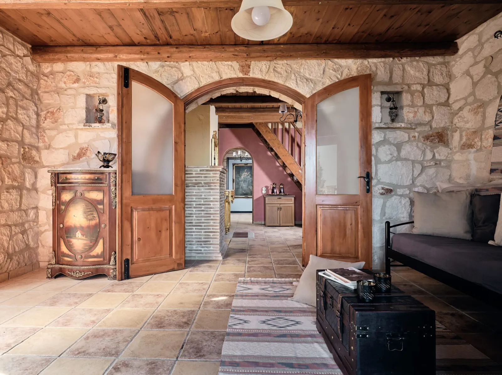 Three Bedroom Grand Suite with Sea View - Split Level