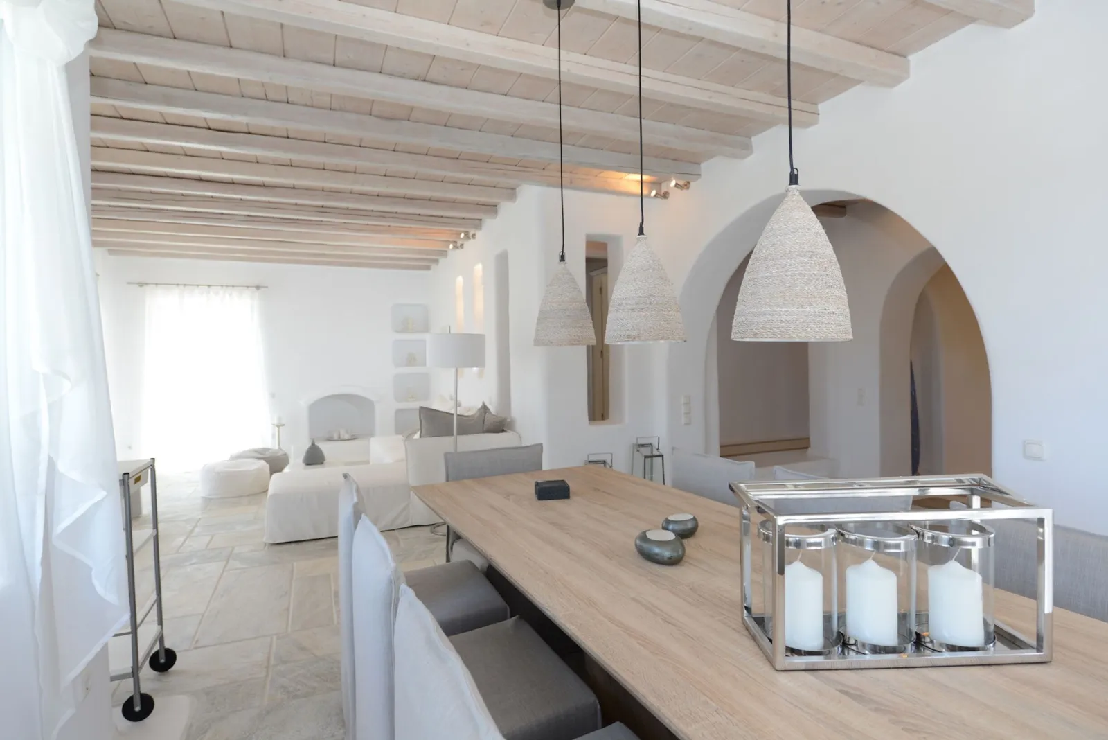 Ammonite - 4 Bedroom Villa in Psarou with Private Heated Pool
