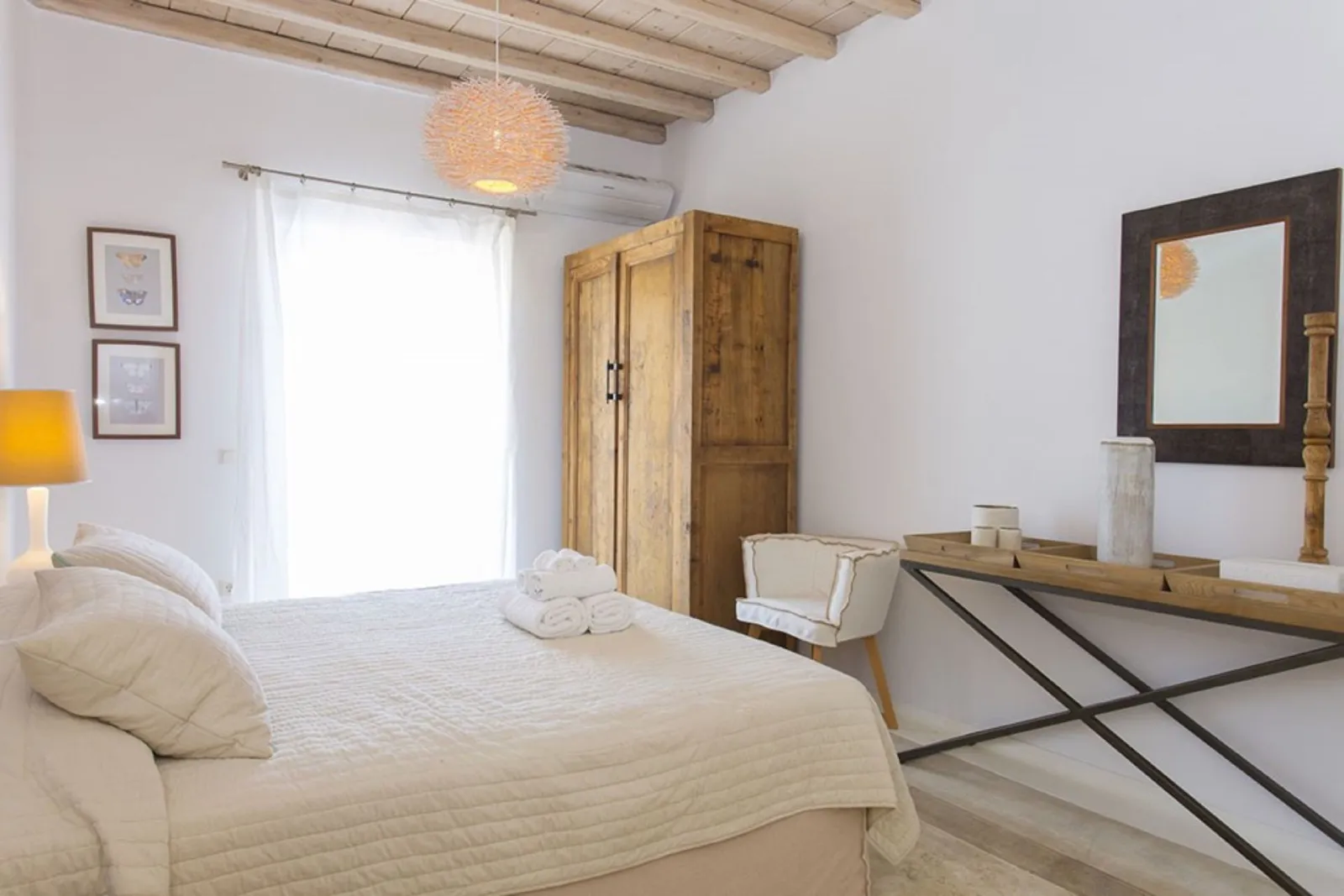 Azurite - 3 Bedroom Villa in Psarou with Private Heated Pool
