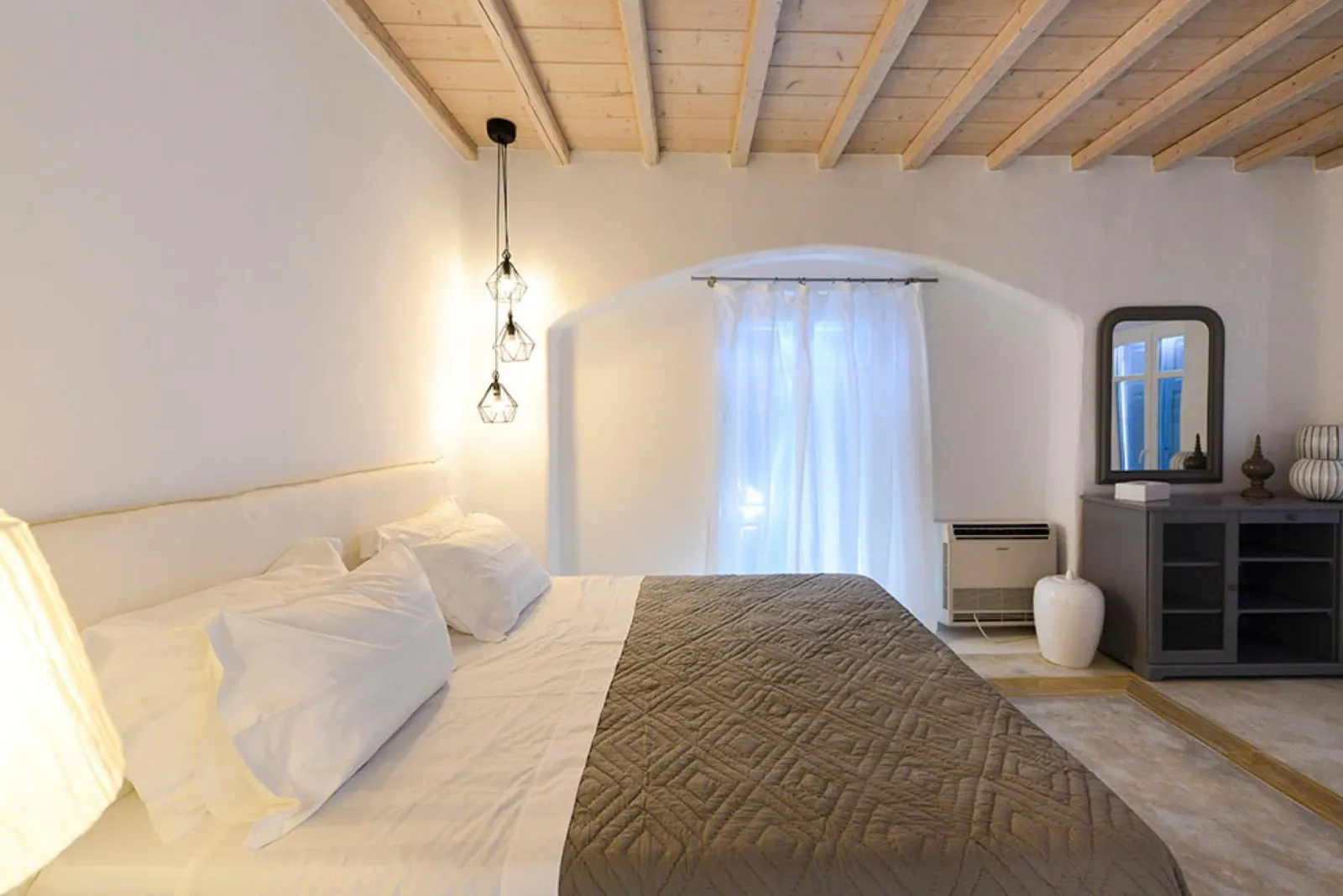 Crystal - 5 Bedroom Villa in Houlakia with Private Pool