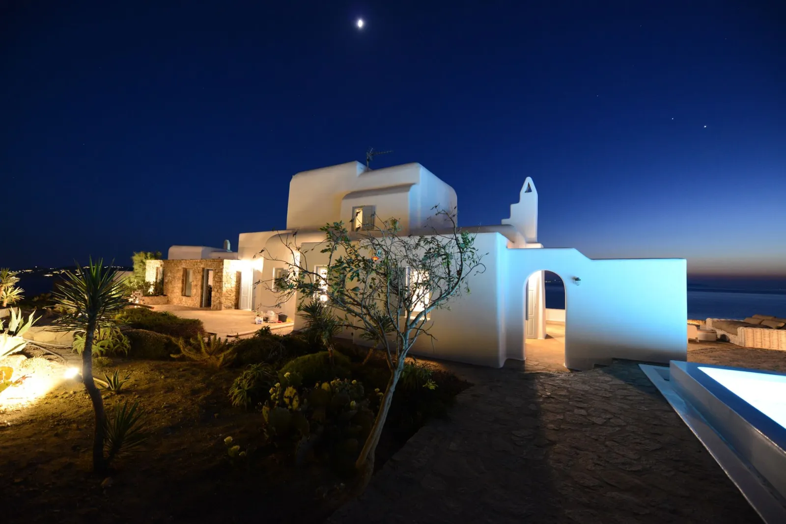 Crystal - 5 Bedroom Villa in Houlakia with Private Pool