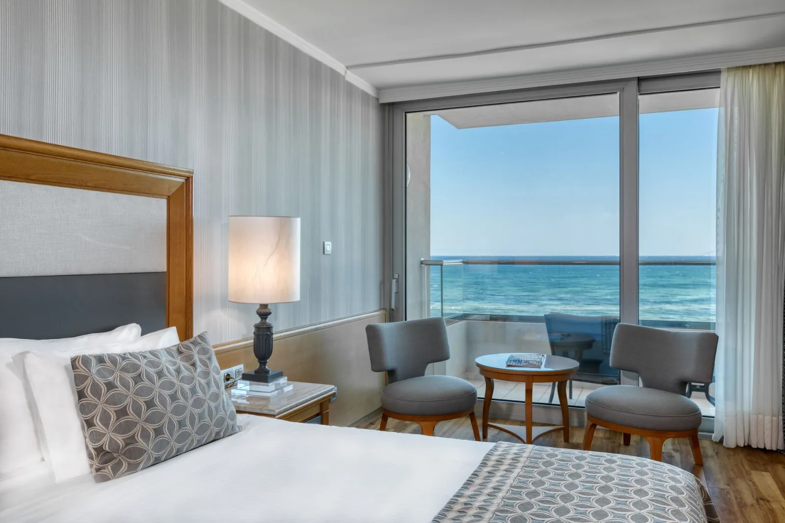 Executive Room Front Sea View
