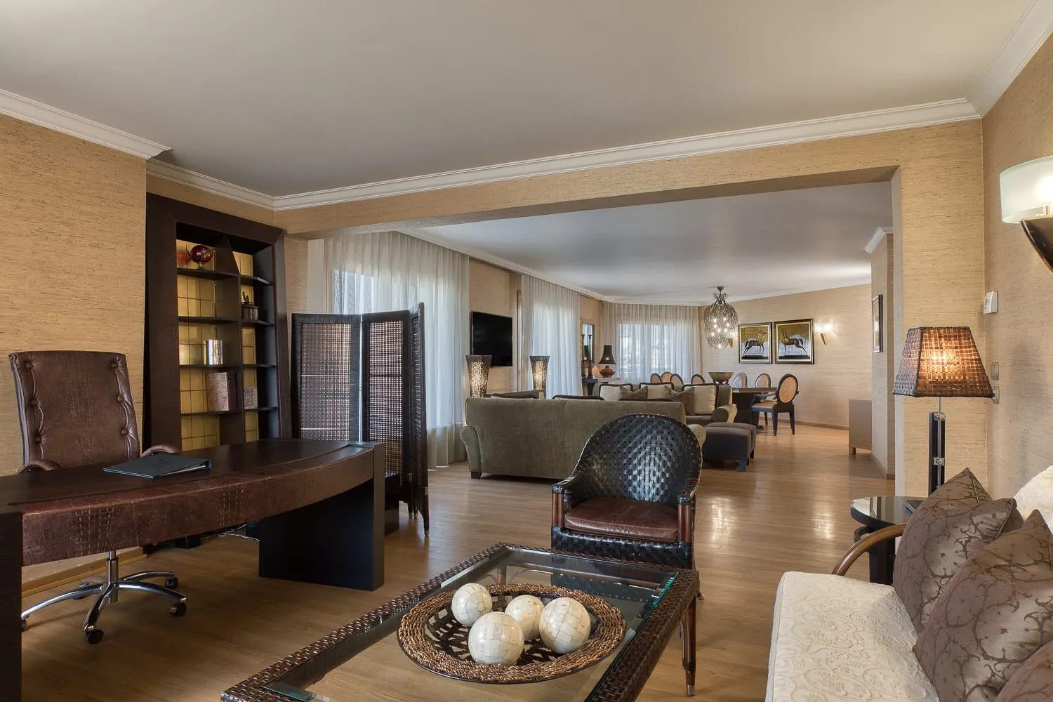 Presidential Suite 815